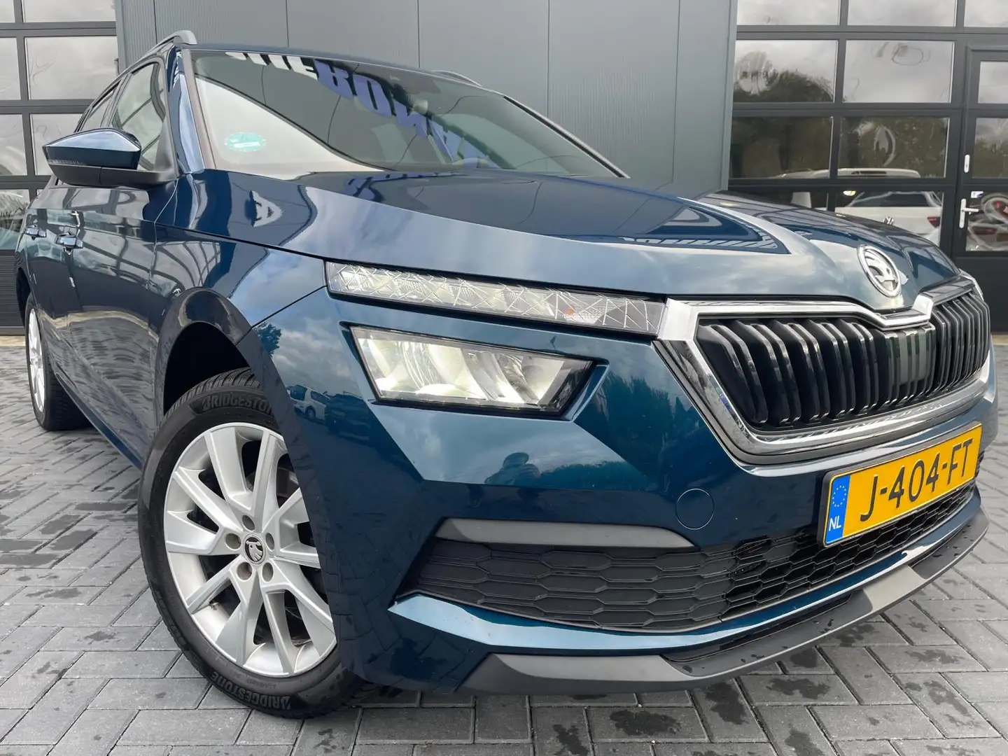Skoda Kamiq 1.0 TSI Sport Business NL.Auto/DSG/Adaptive-Cruise Bleu - 2