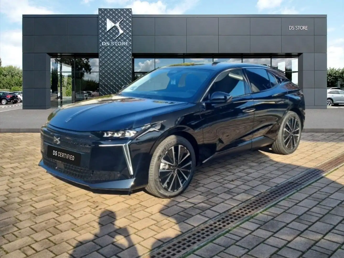 DS Automobiles N°4 DS N°4 E-Tense 215 Étoile Alcantara Schwarz - 1