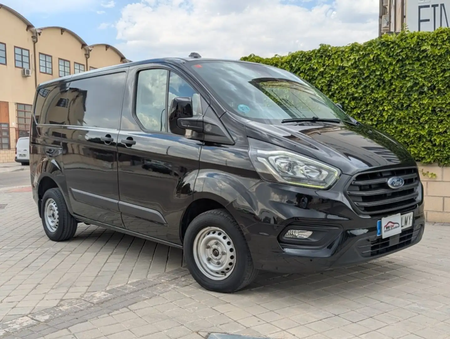 Ford Transit Custom FT 280 L1 Van Trend 130 Negro - 1