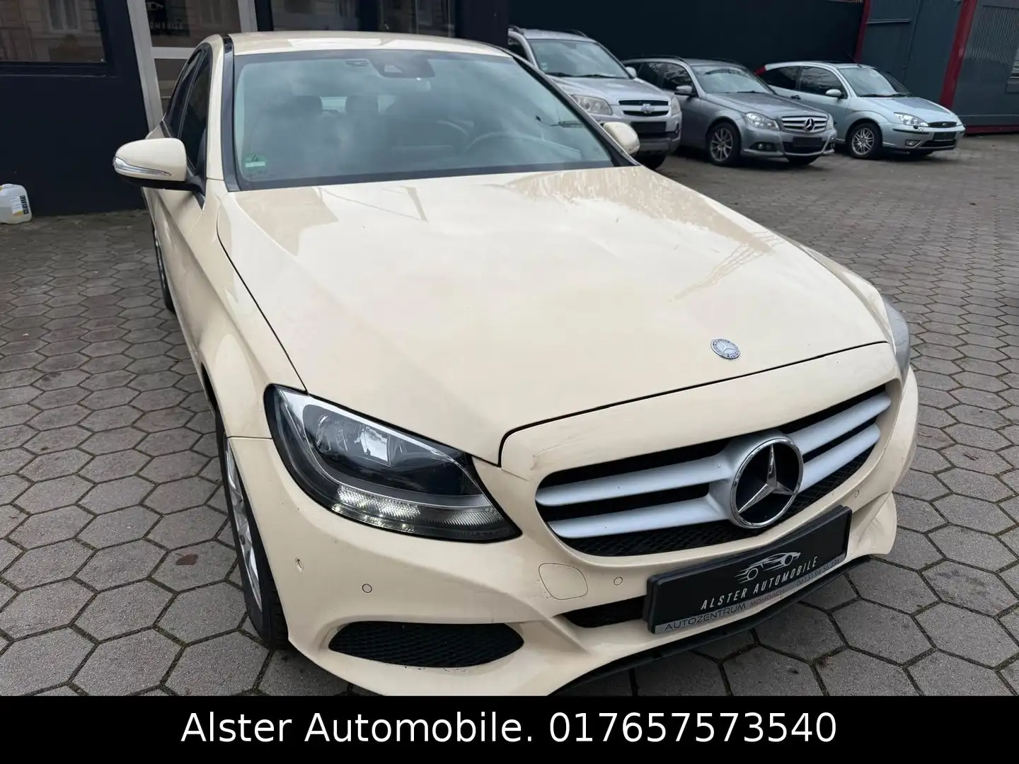 Mercedes-Benz C 220 C -Klasse Lim. C 220 BlueTec / d Yellow - 1