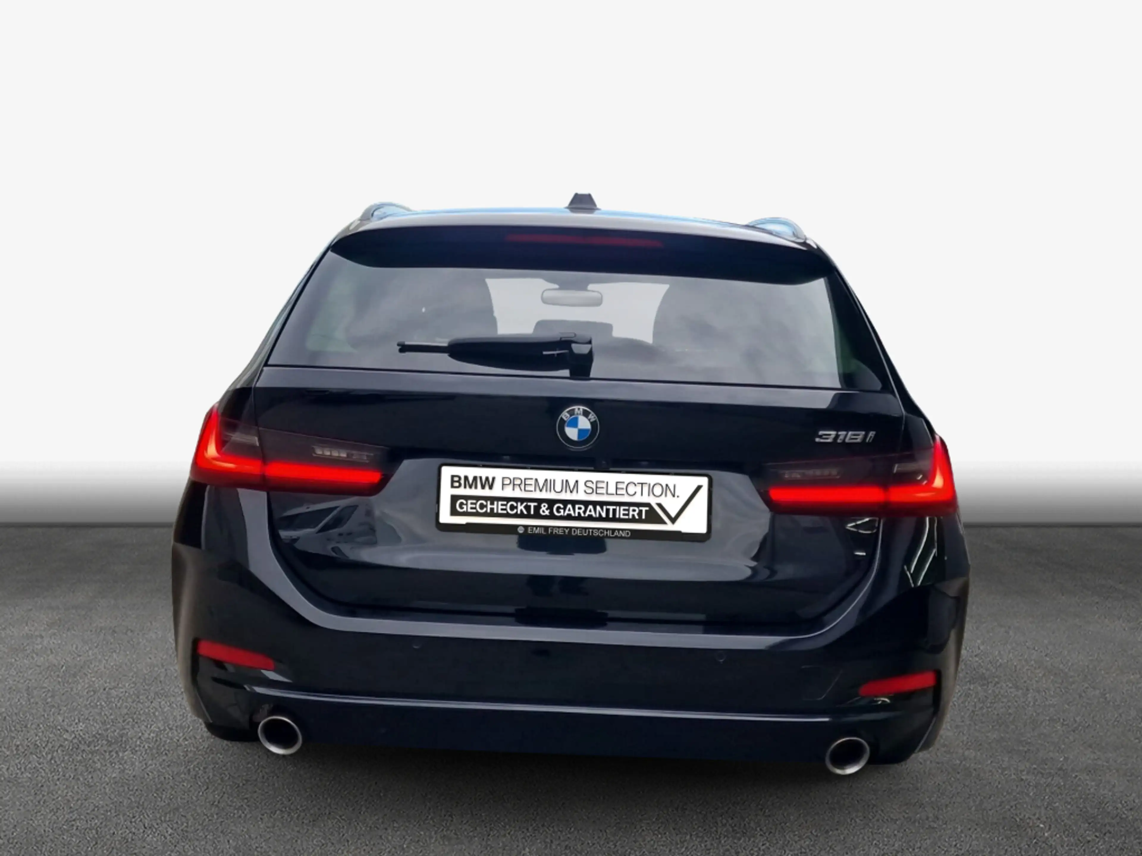 BMW 318 i *CarPlay* — photo 6