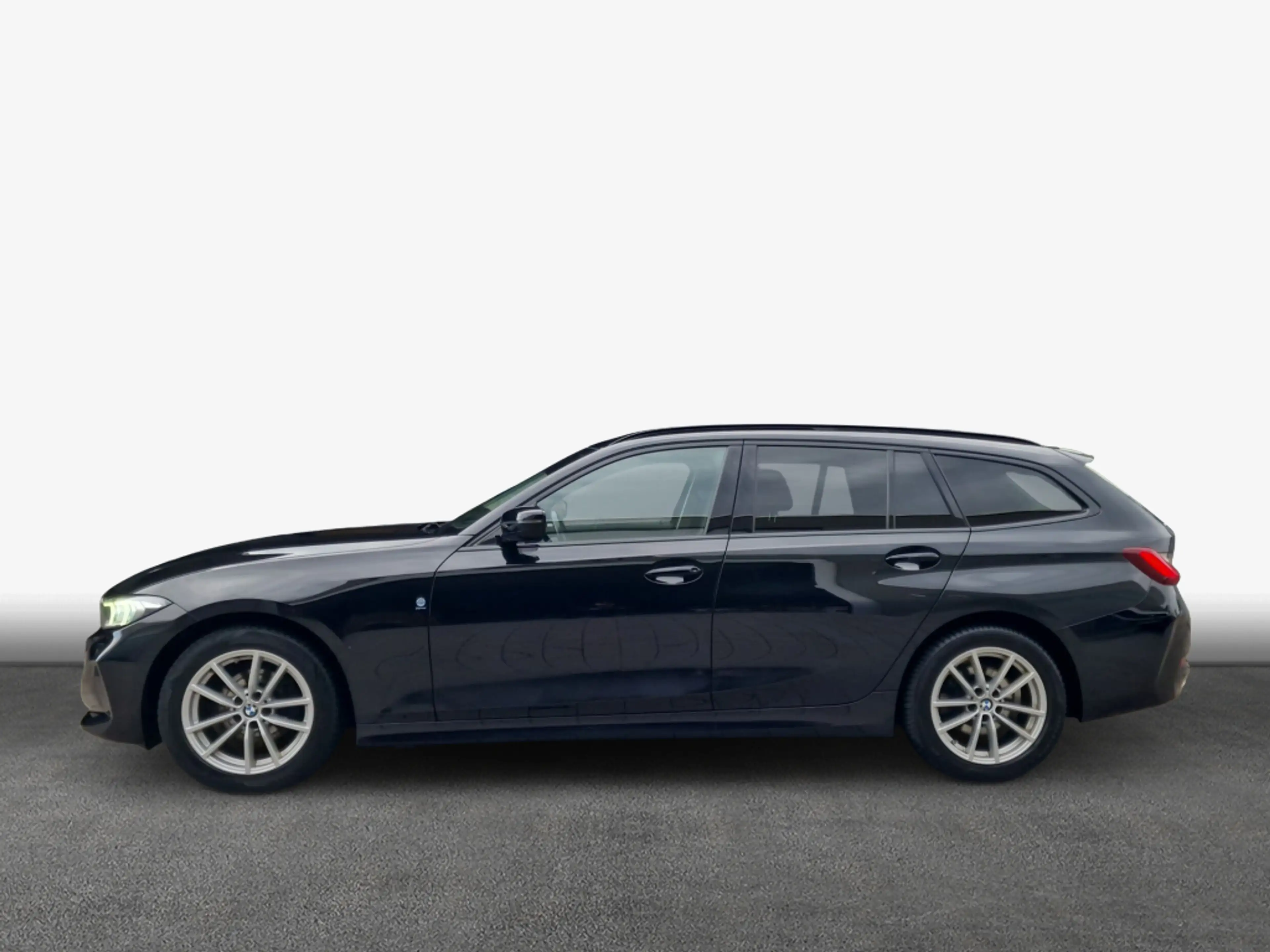 BMW 318 i *CarPlay* — photo 5