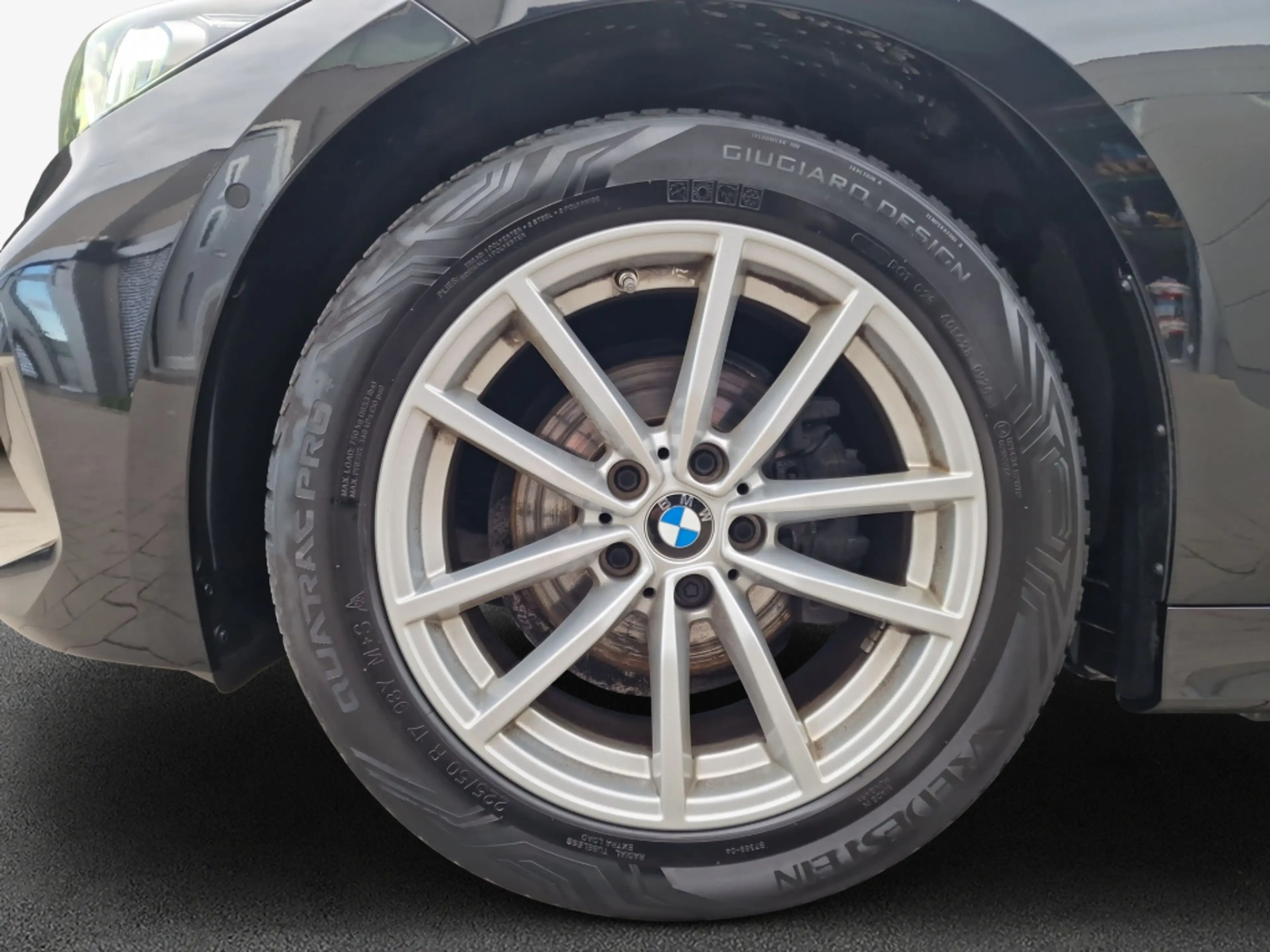 BMW 318 i *CarPlay* — photo 8