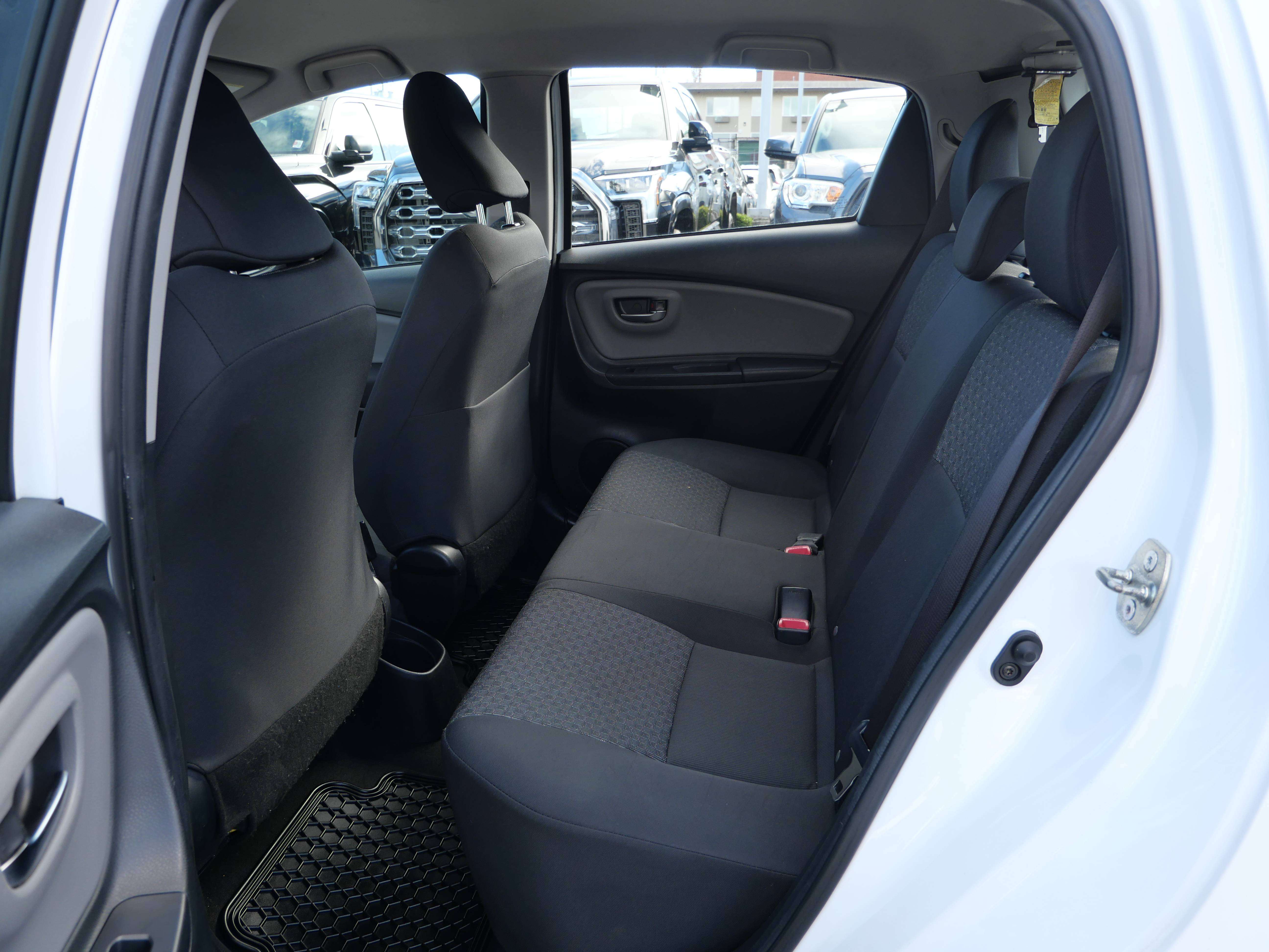 2017 Toyota Yaris Hatchback 5-Door