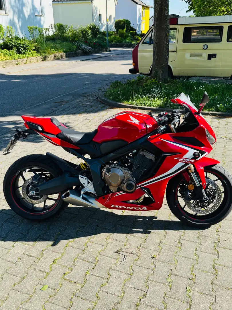 Honda CBR 650 Rouge - 1