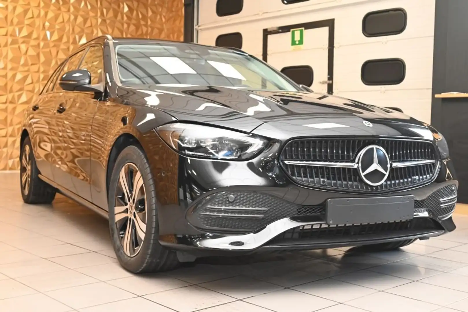 Mercedes-Benz C 300 e T EQ HYBRID S.W.EXCLUSIVE EDIT.TETT.GANCIO FULL! Negro - 2