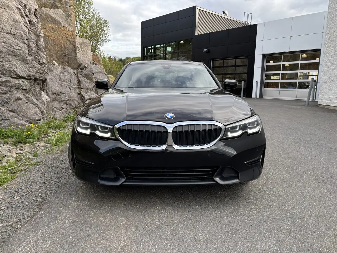 BMW 3 Series снимка BMW 3 Series