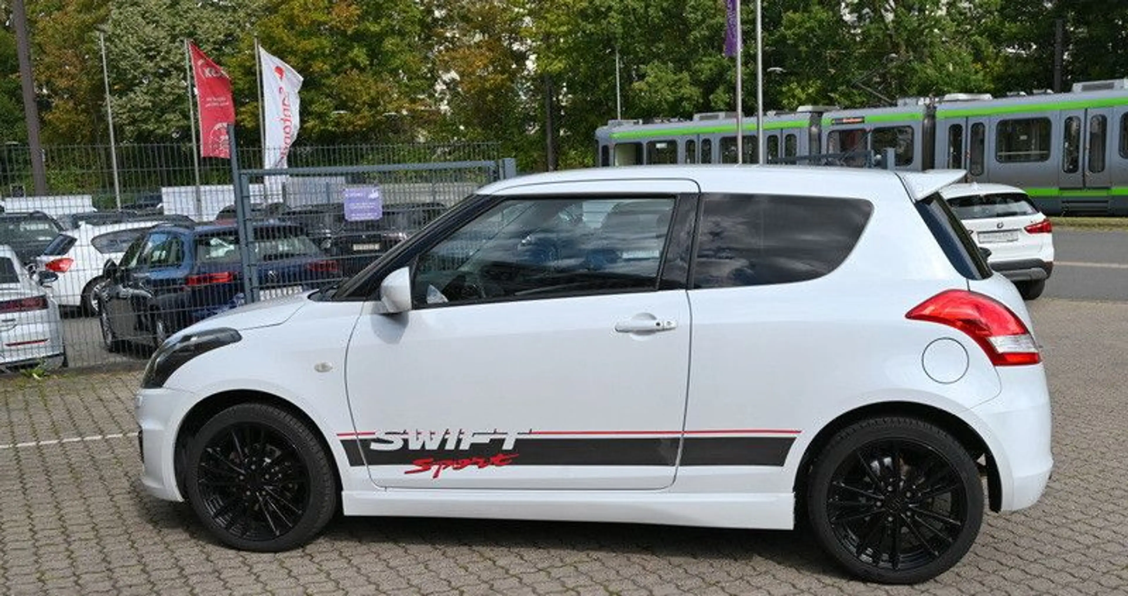 Suzuki Swift Sport Klimaautomatik Keyless Bi-Xenon — photo 4