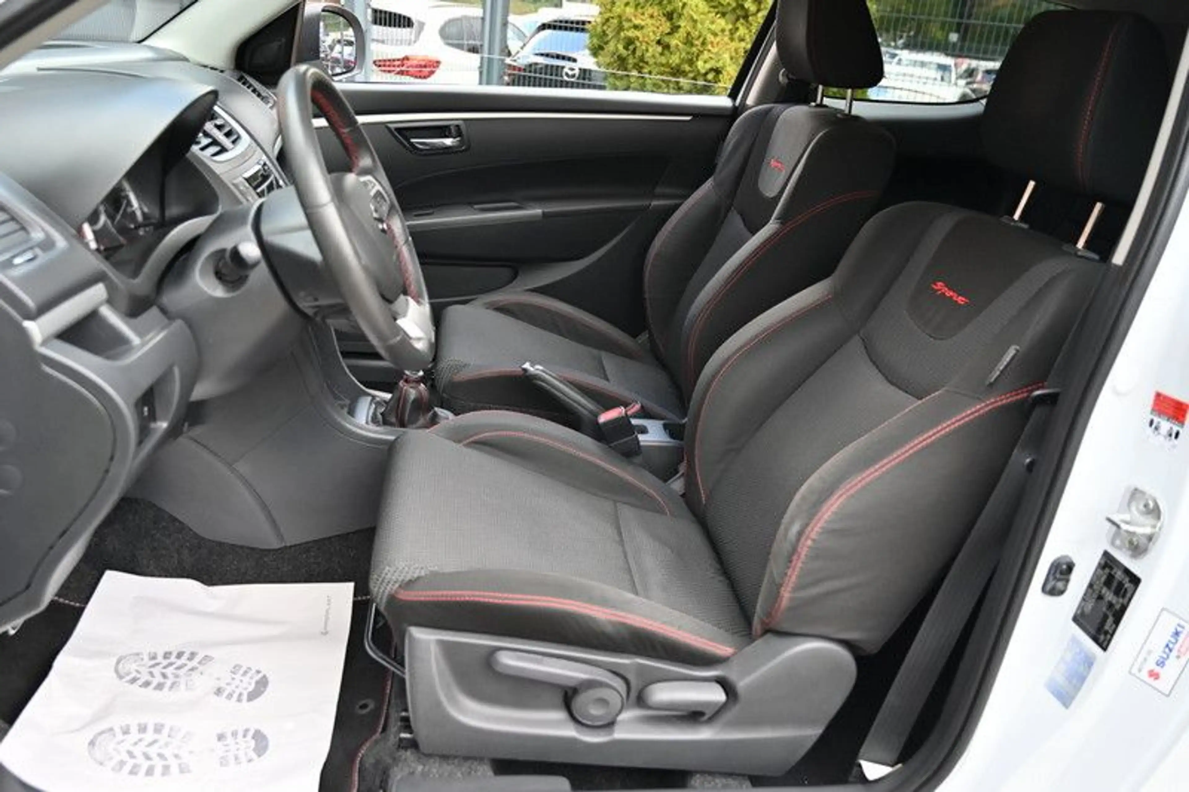 Suzuki Swift Sport Klimaautomatik Keyless Bi-Xenon — photo 11