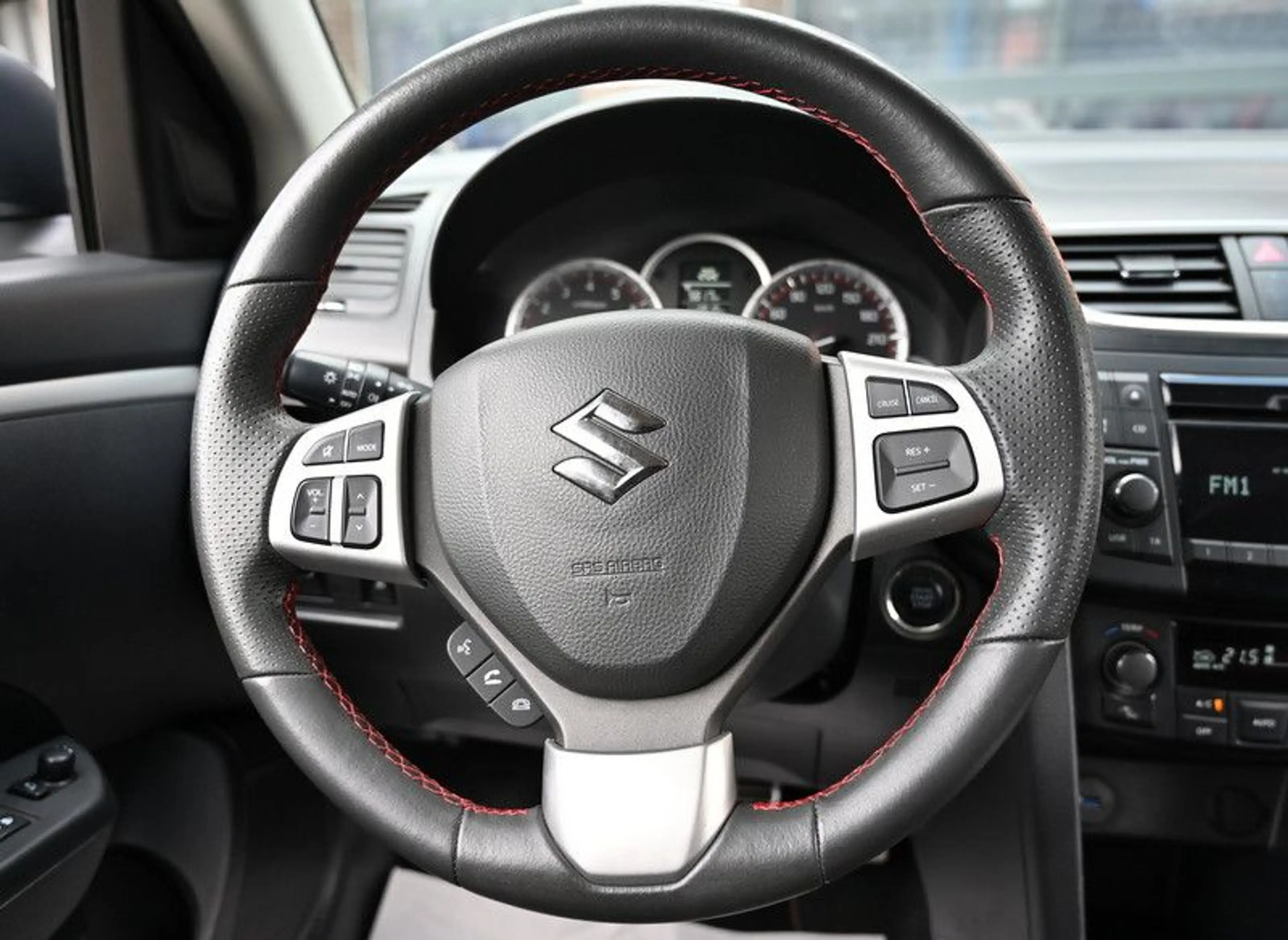 Suzuki Swift Sport Klimaautomatik Keyless Bi-Xenon — photo 10