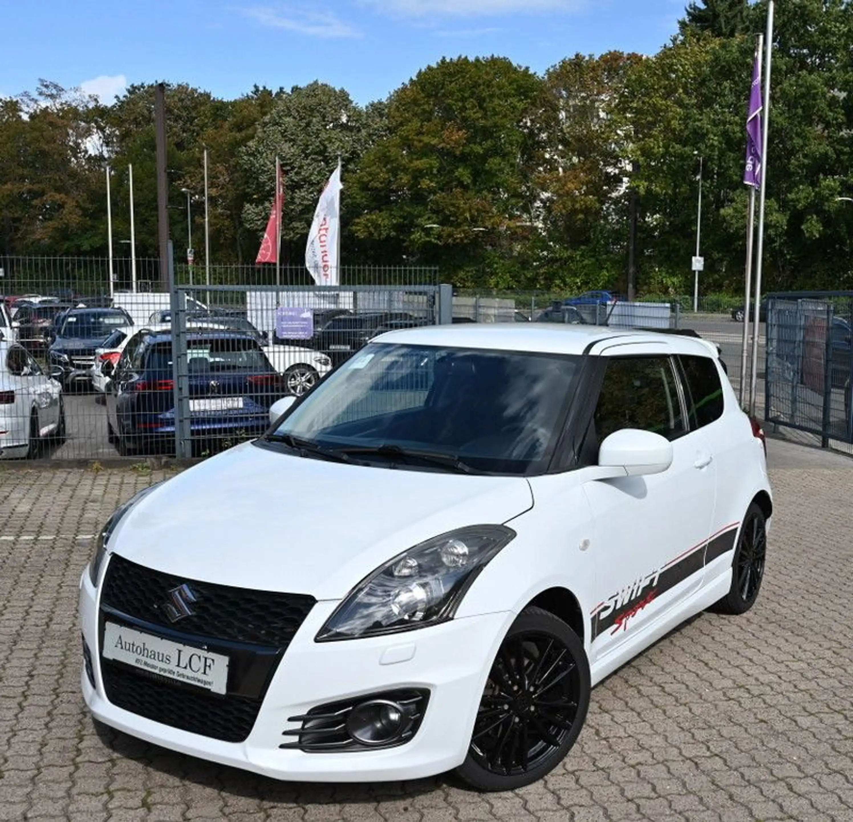 Suzuki Swift Sport Klimaautomatik Keyless Bi-Xenon — photo 2