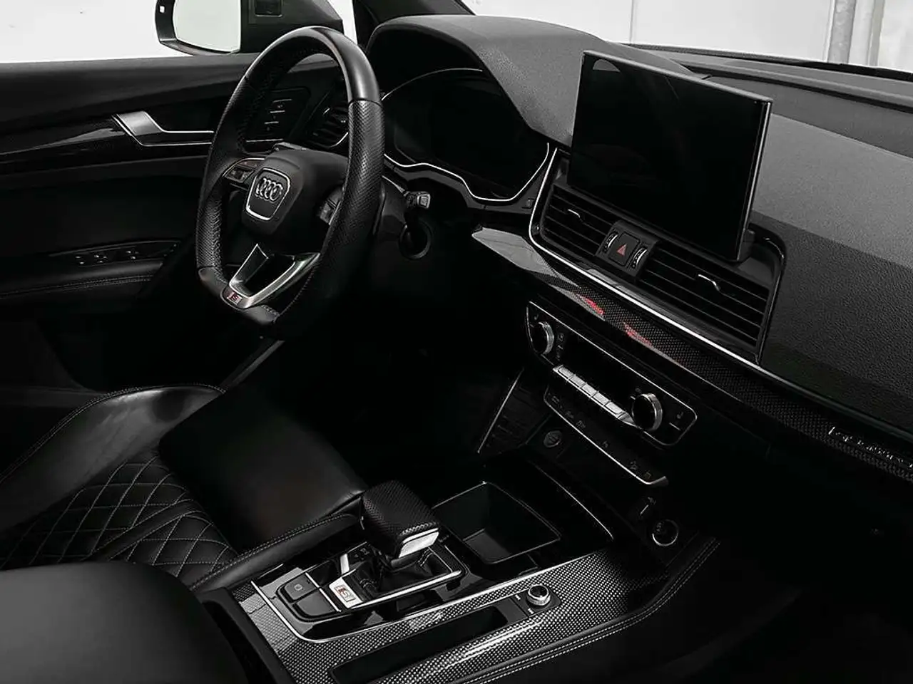 Audi SQ5 снимка Audi SQ5