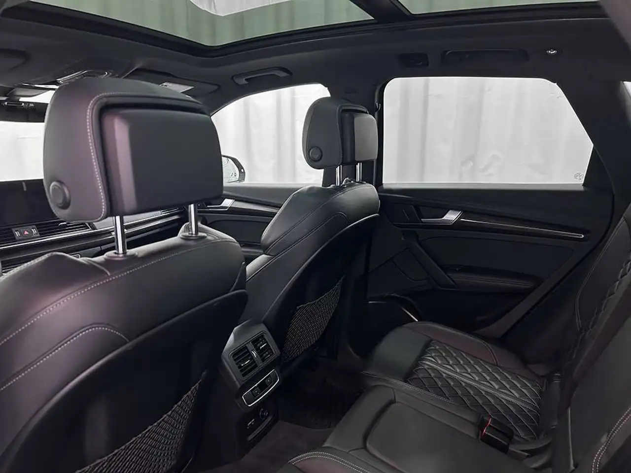 Audi SQ5 снимка Audi SQ5