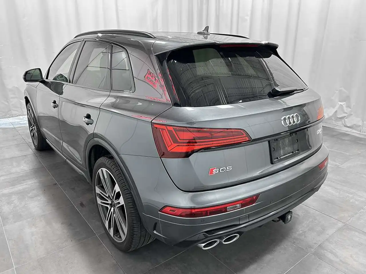 Audi SQ5 снимка Audi SQ5