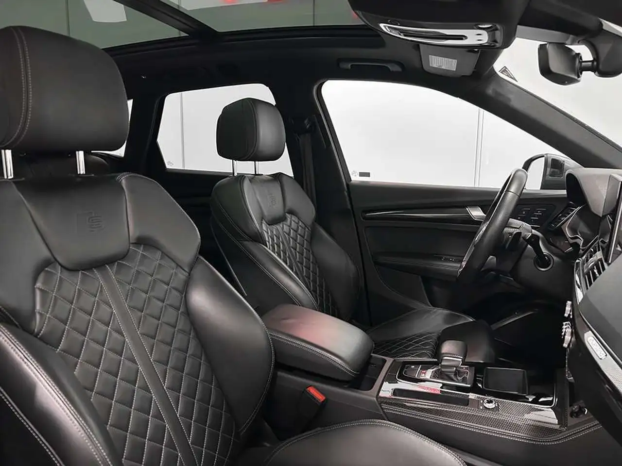 Audi SQ5 снимка Audi SQ5