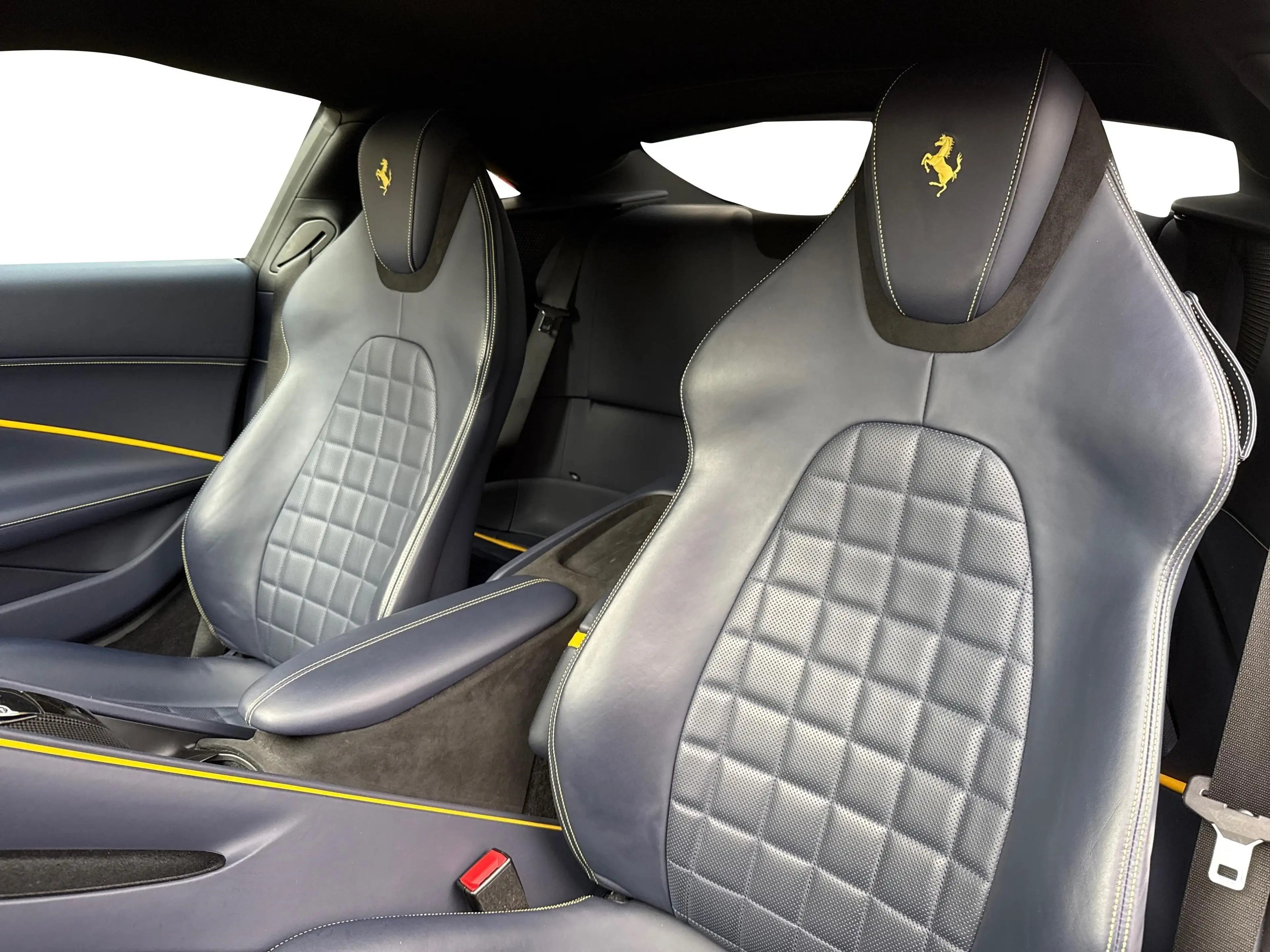 Ferrari Roma *Heckradar*Karbon*Sonderlack* — photo 15