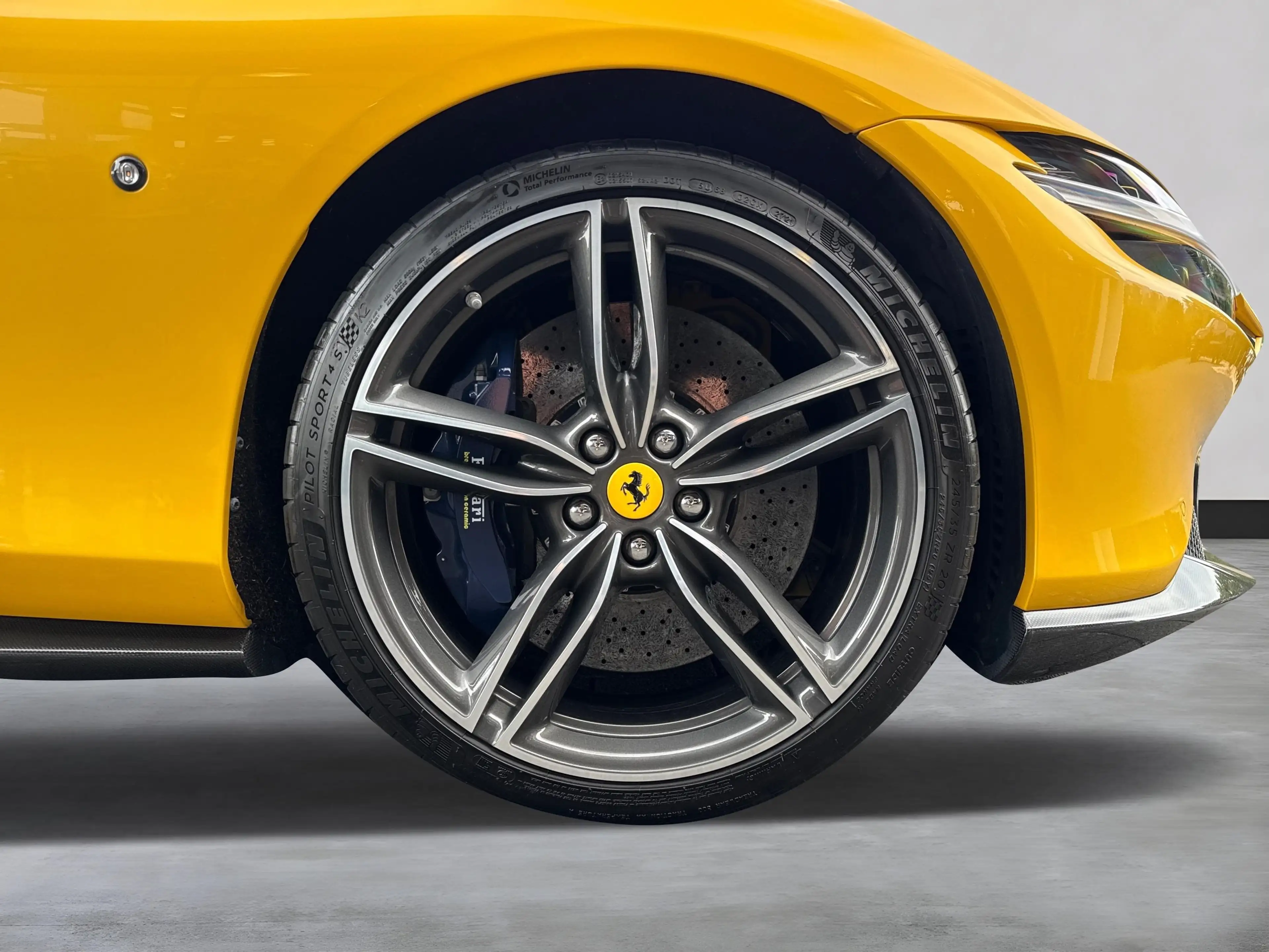 Ferrari Roma *Heckradar*Karbon*Sonderlack* — photo 12