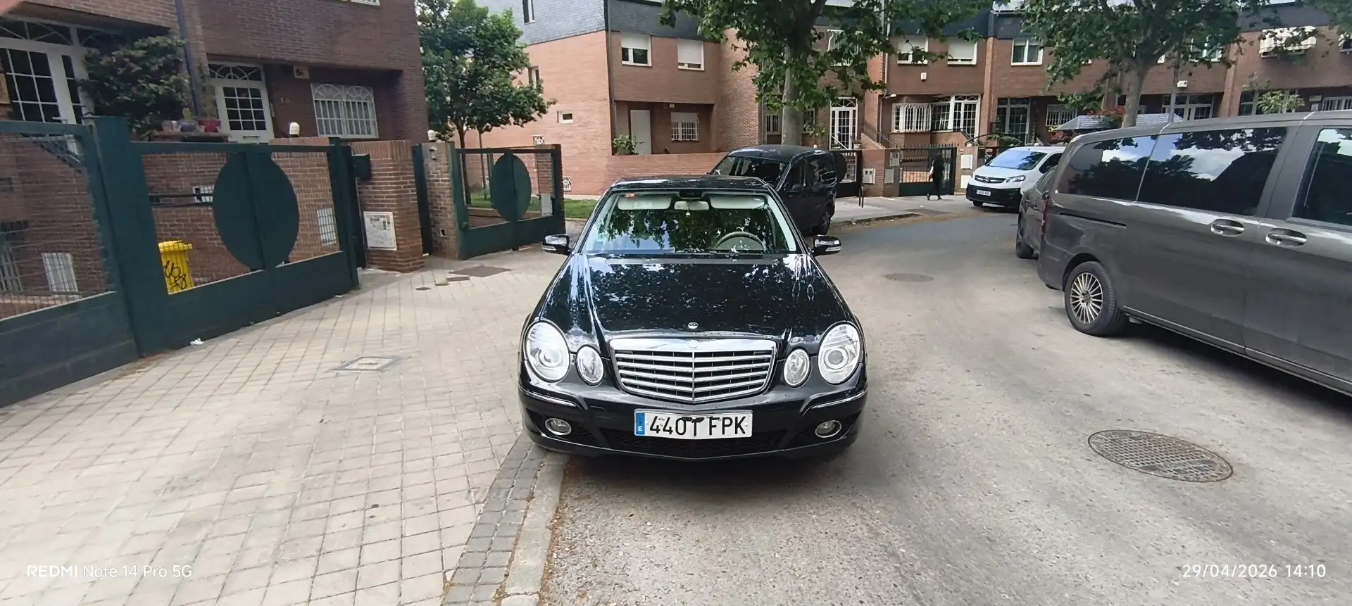 Mercedes-Benz 200 200E - 1
