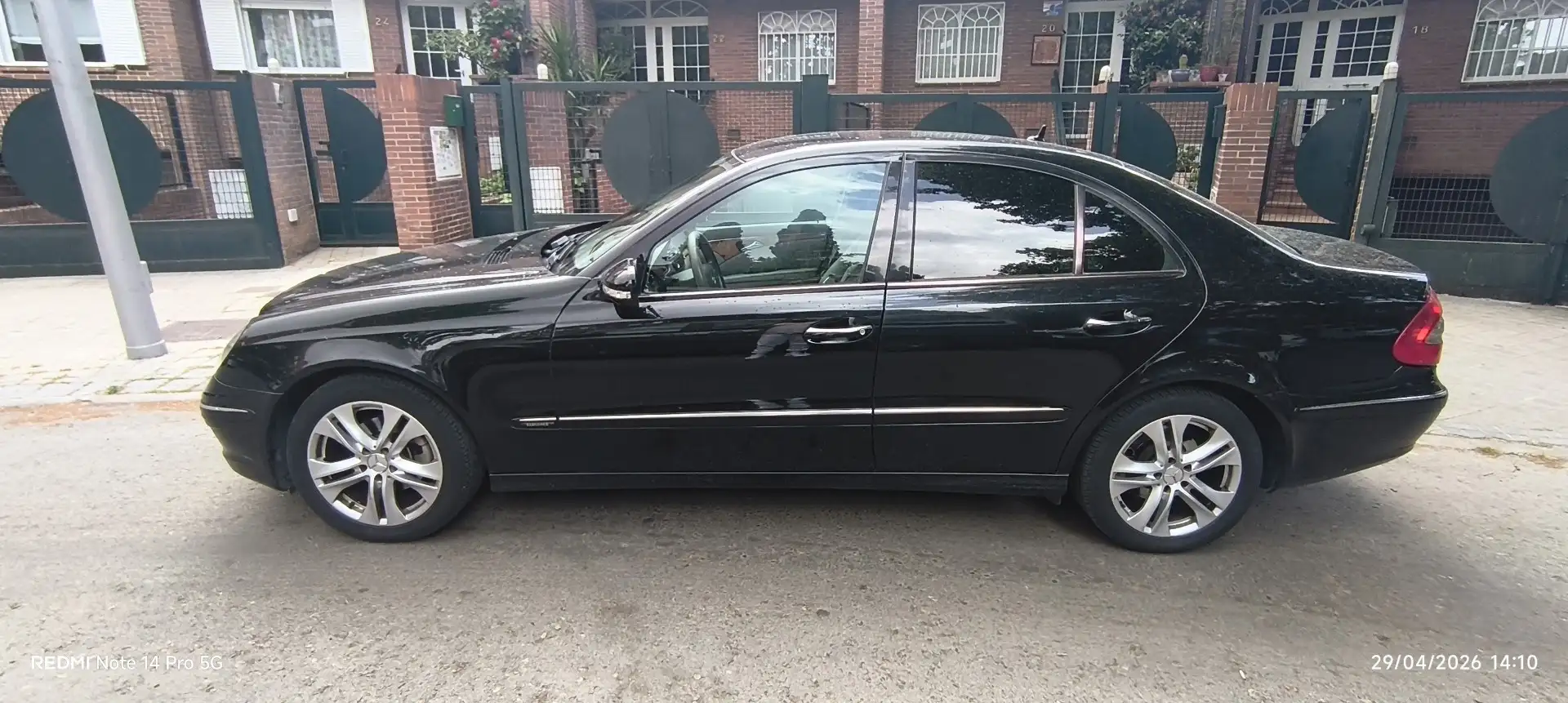 Mercedes-Benz 200 200E - 2