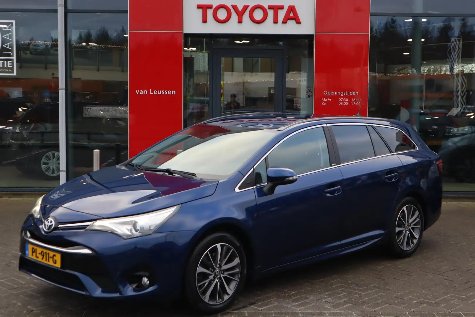 Toyota Avensis Touring Sports 1.8 VVT-i DYNAMIC AUTOMAAT NAVI KEY Bleu - 1