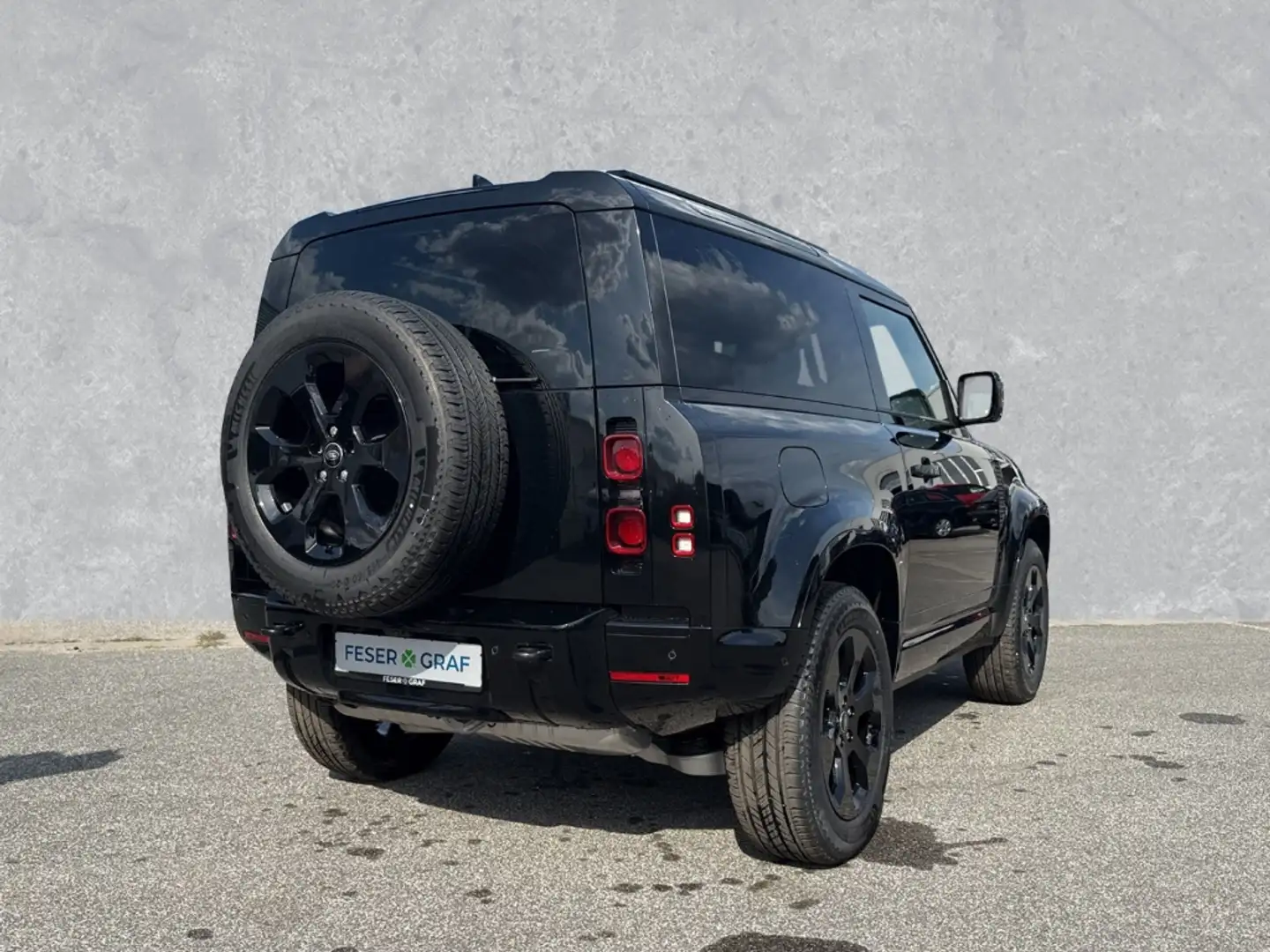 Land Rover Defender 90 X-Dynamic SE D250 Pano elek.AHK Winter Matrix K Schwarz - 2