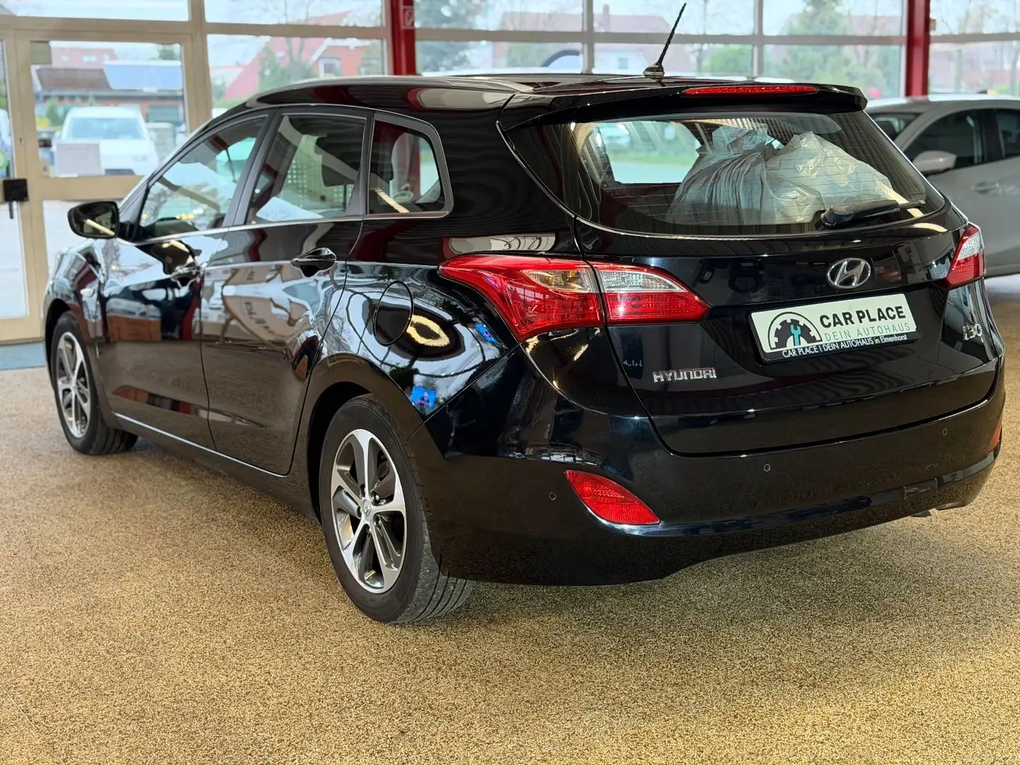 Hyundai i30 Automatik Schwarz - 2