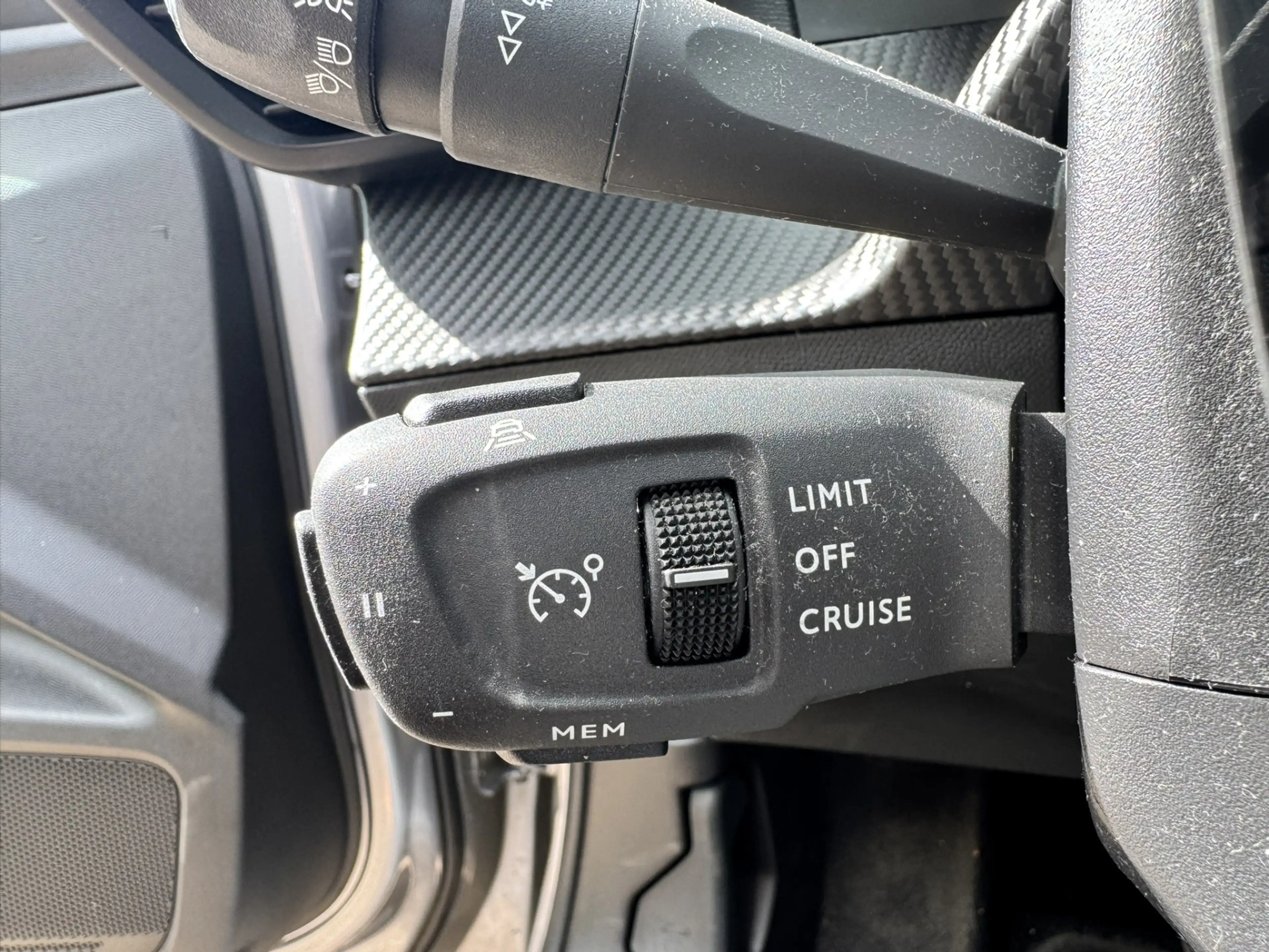 Peugeot e-2008 EV Allure 50 kWh*84%SOH*Camera*Navi*EXPORTPRISJ* — photo 21