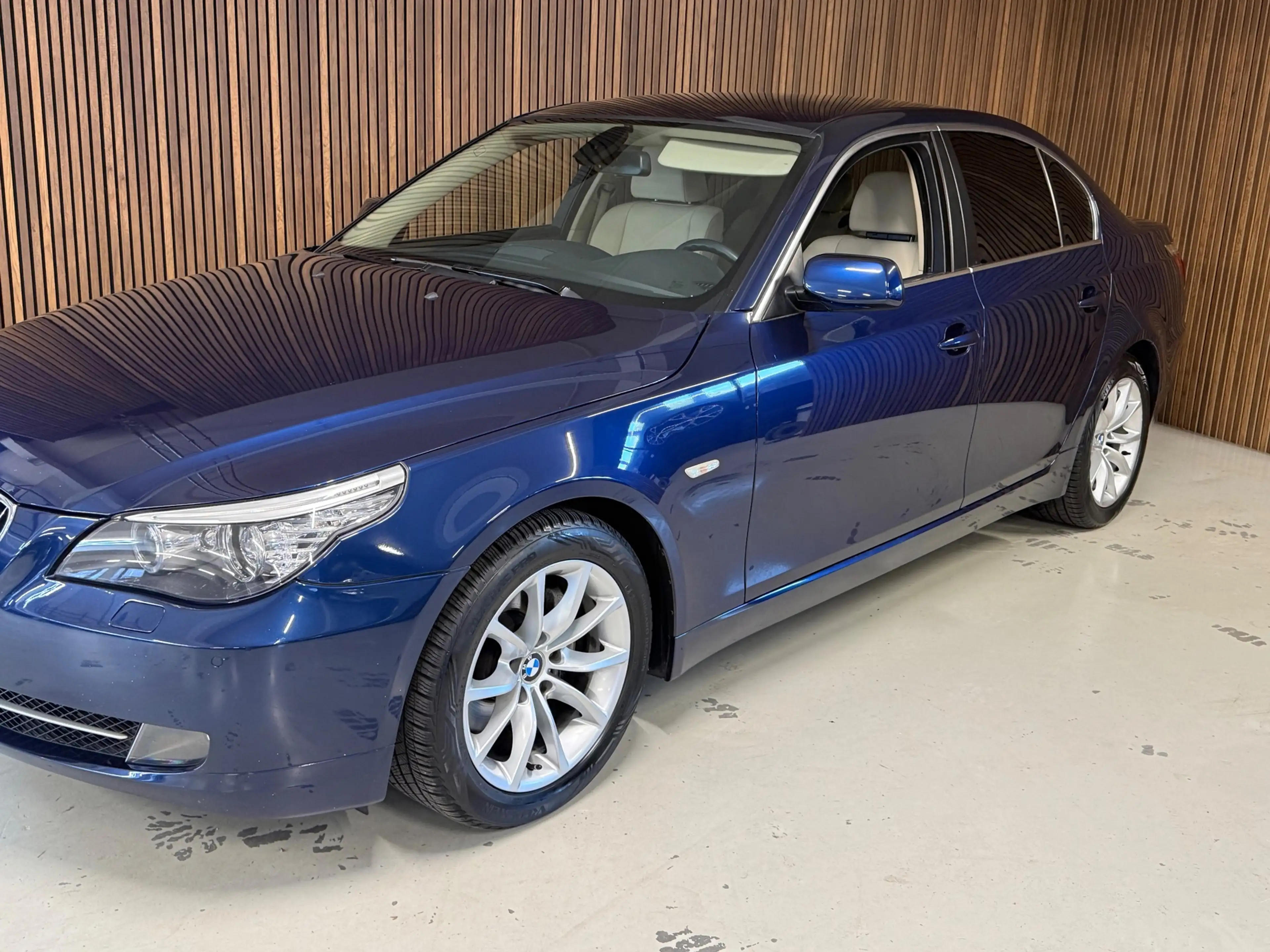 BMW 525 5-serie 525i - Blijvend Youngtimer — photo 5