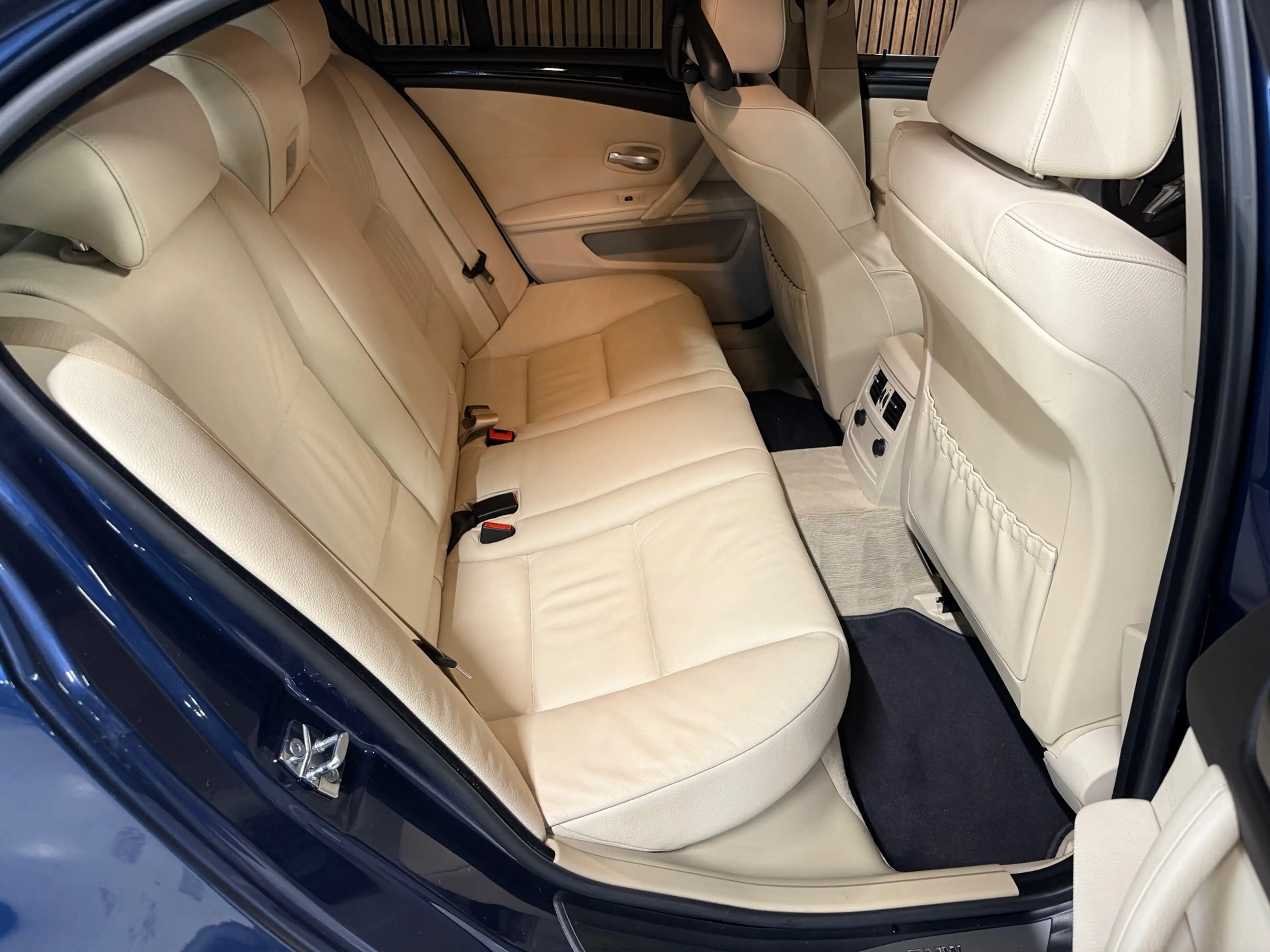BMW 525 5-serie 525i - Blijvend Youngtimer — photo 10