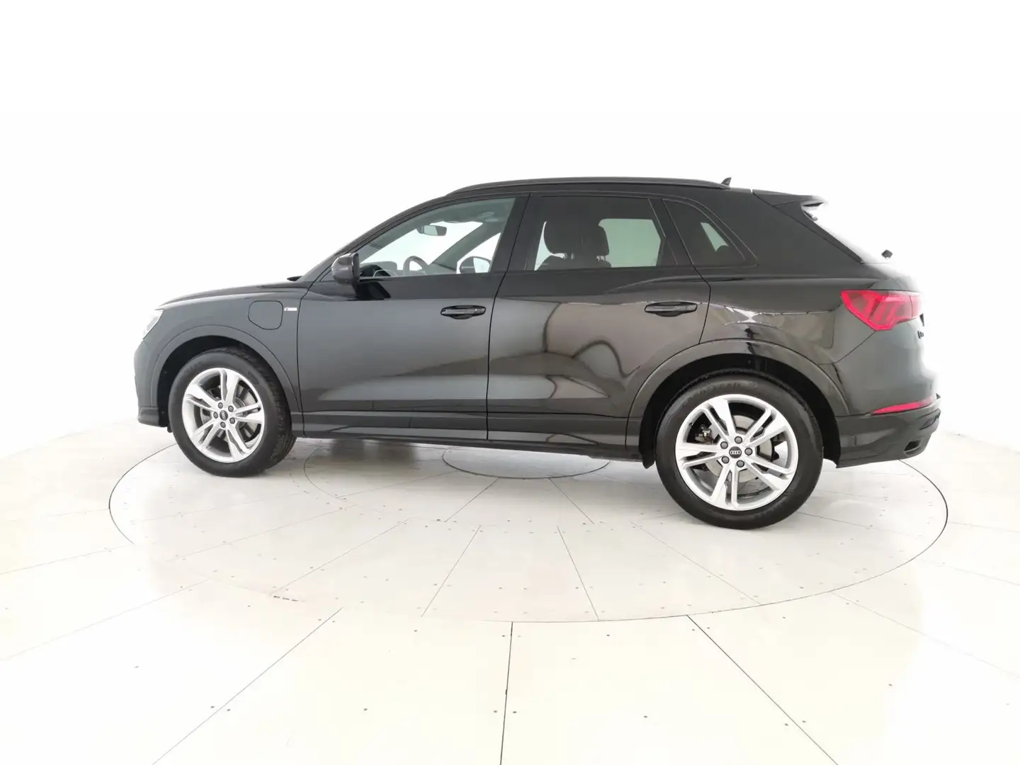Audi Q3 45 1.4 tfsi e S Line Edition s-tronic Nero - 2