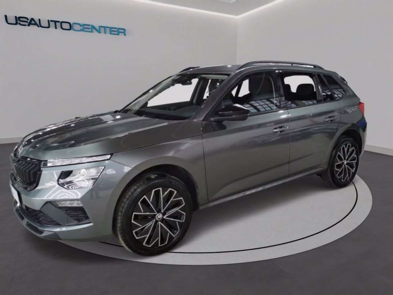 Skoda Kamiq 1.0 tsi black dots 110cv