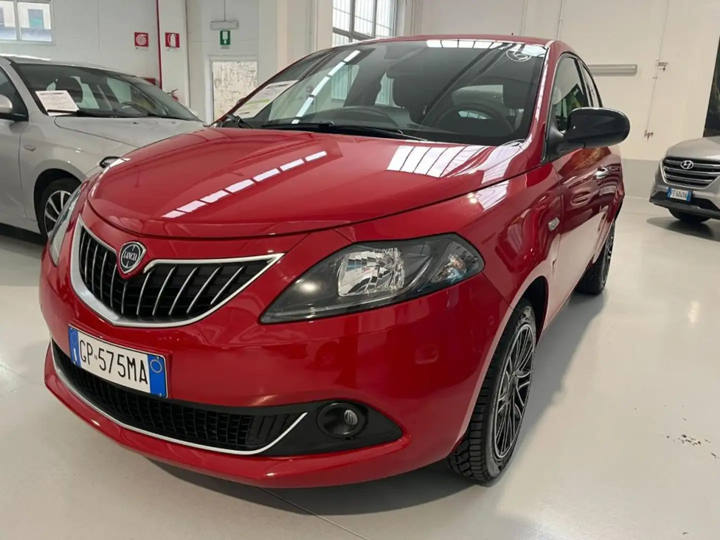 Lancia Ypsilon 1.0 FireFly 5 porte S&S Hybrid Gold Rouge - 1