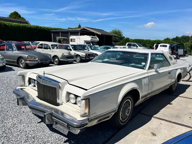 Lincoln Continental 6.6 Mark V