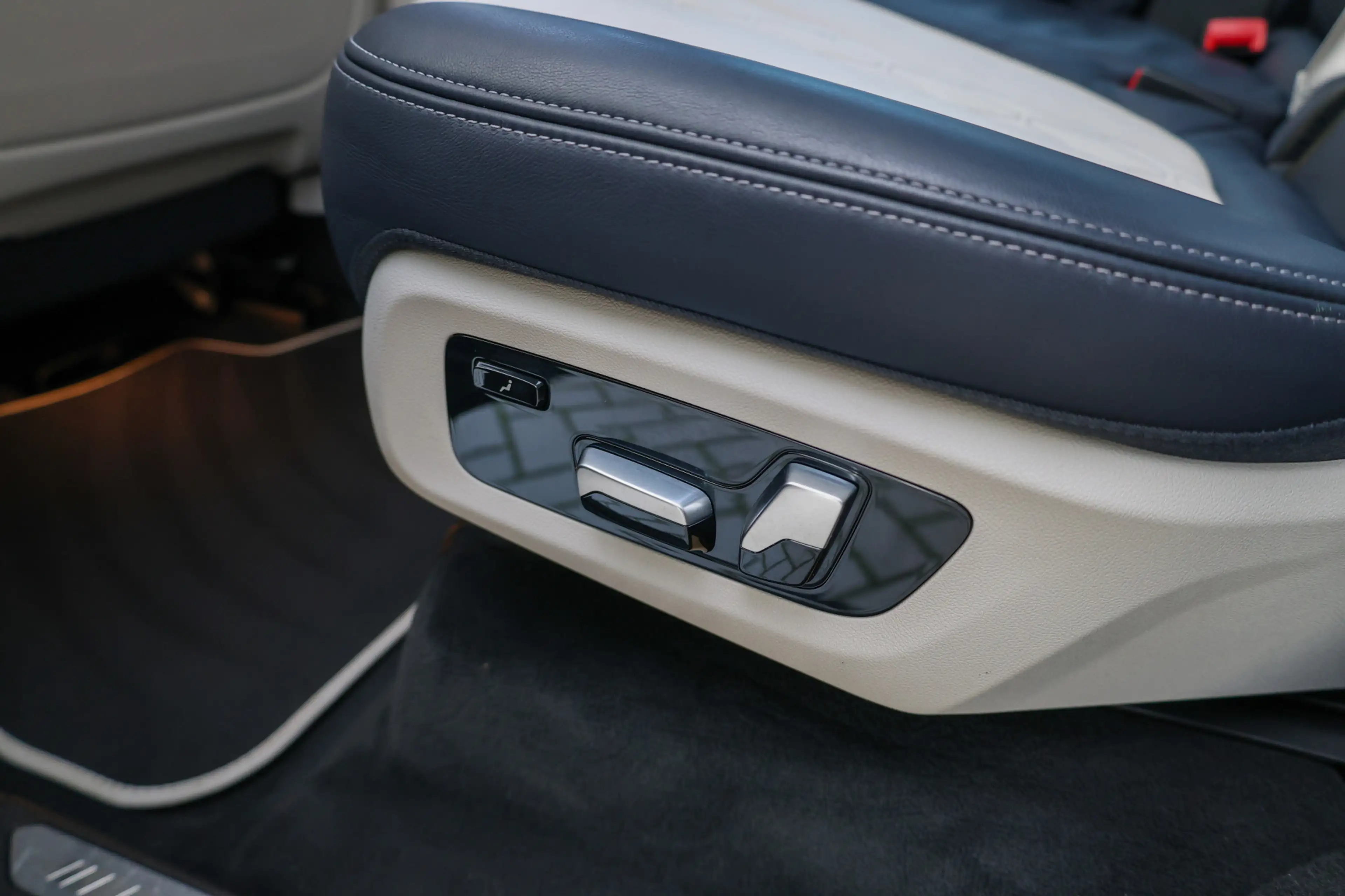 BMW X7 xDrive40d High Executive | VOL! | INDIVIDUAL LEDER — photo 38
