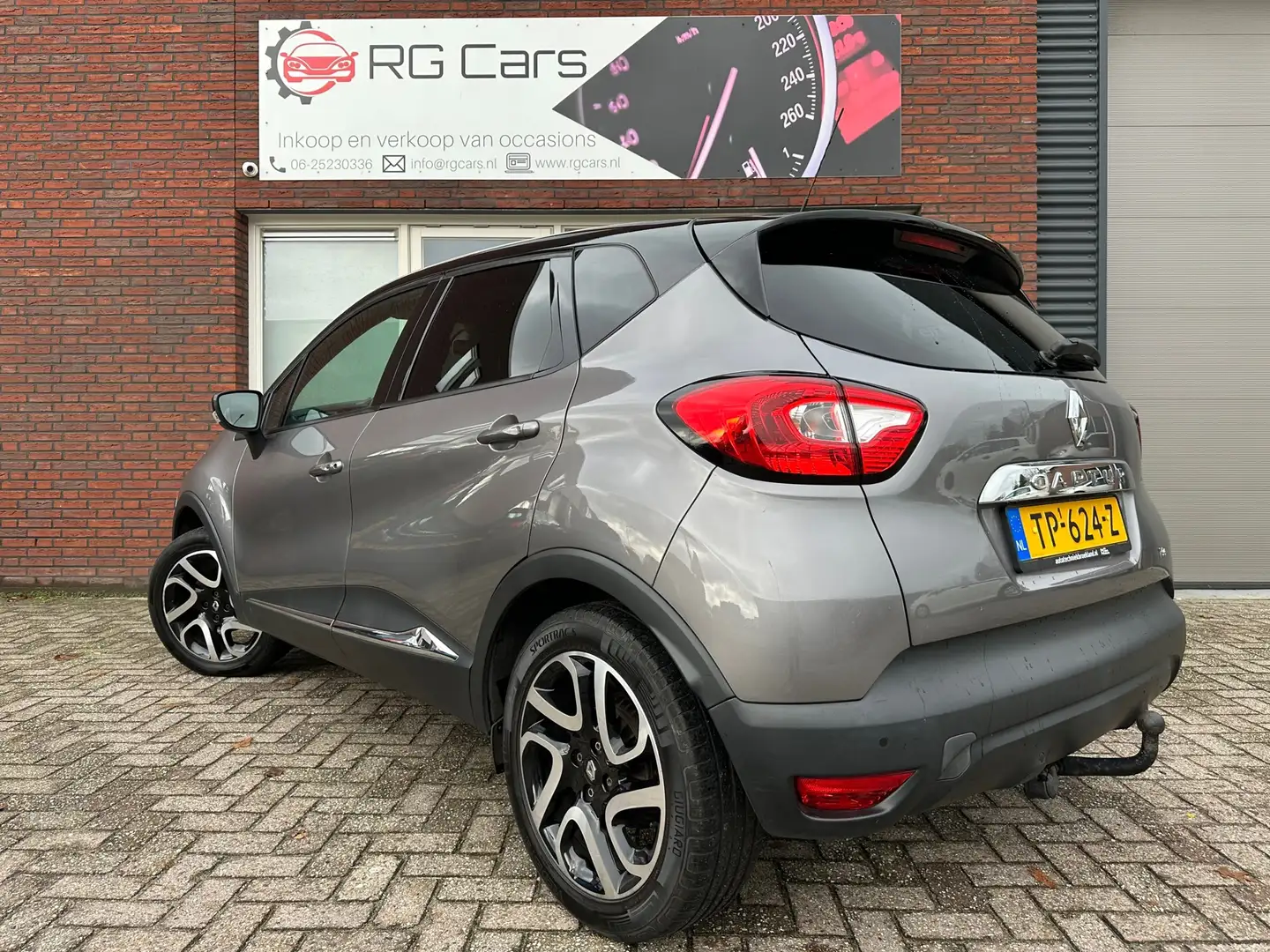 Renault Captur 0.9 TCe Dynamique / Navi / PDC / Keyless / Clima Gris - 2