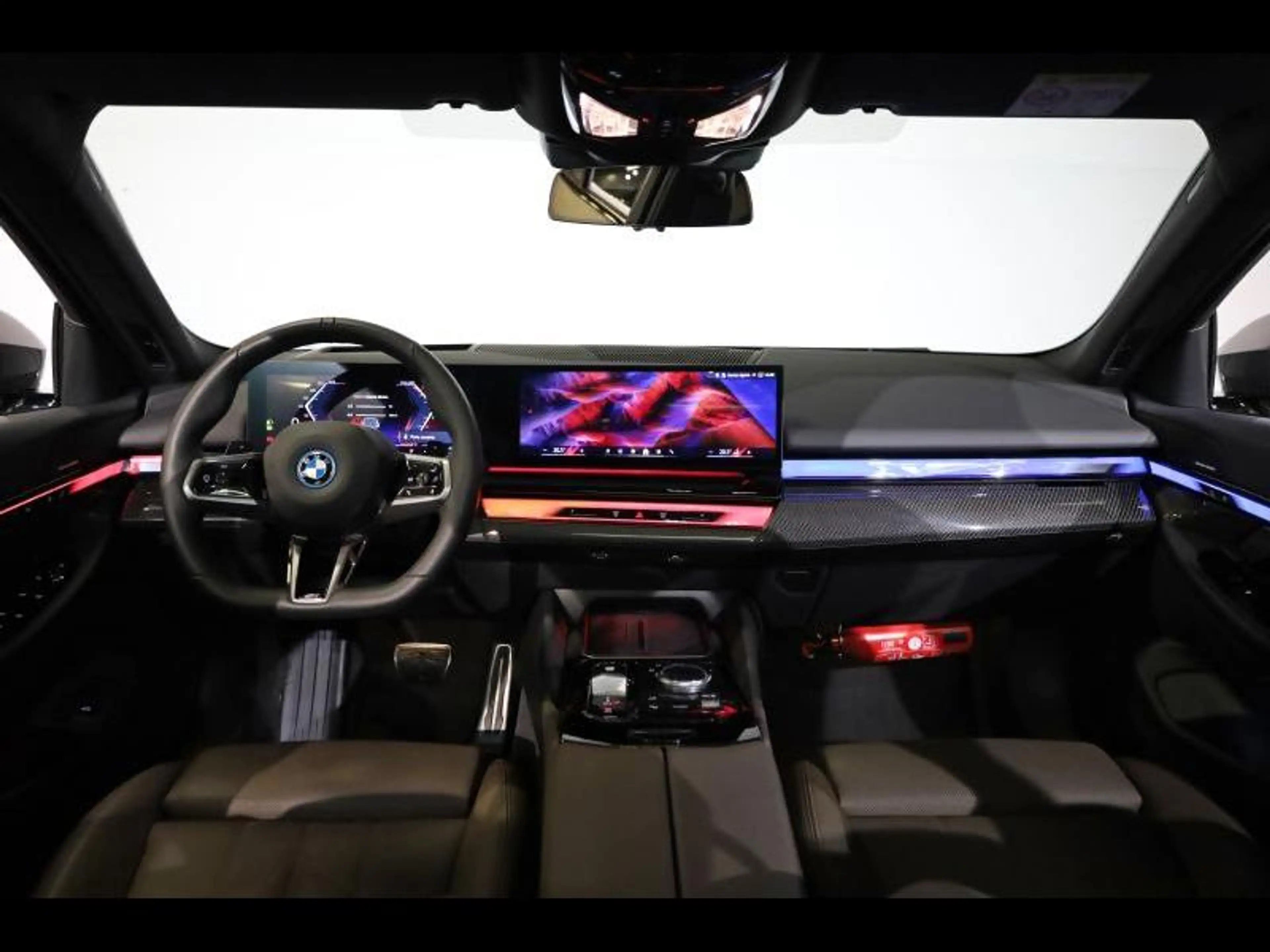 BMW 530 e Touring Kit M Sport — photo 7
