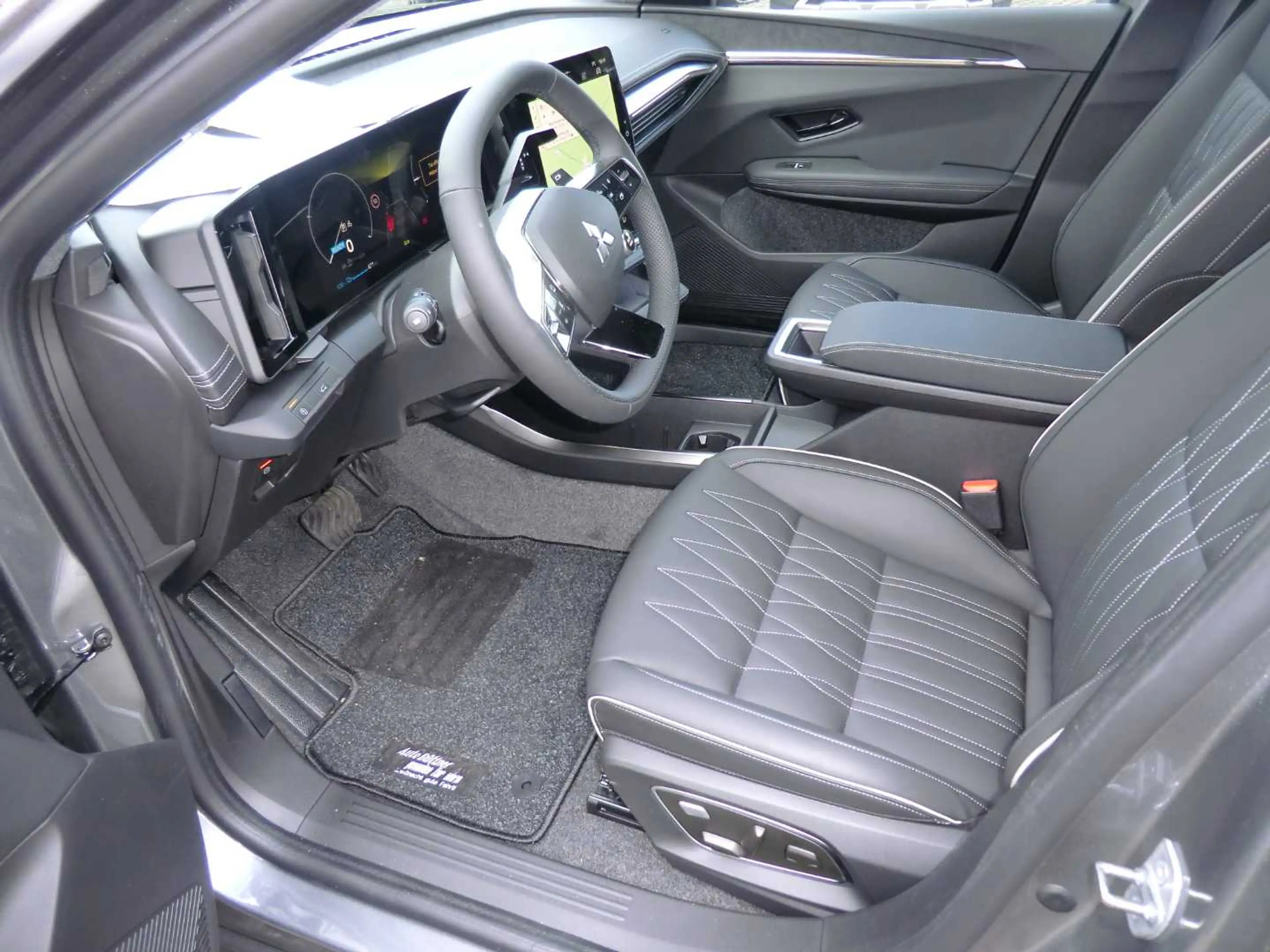 Mitsubishi Eclipse Cross Diamant TOP Luxury 87 kWh (22kW) — photo 8