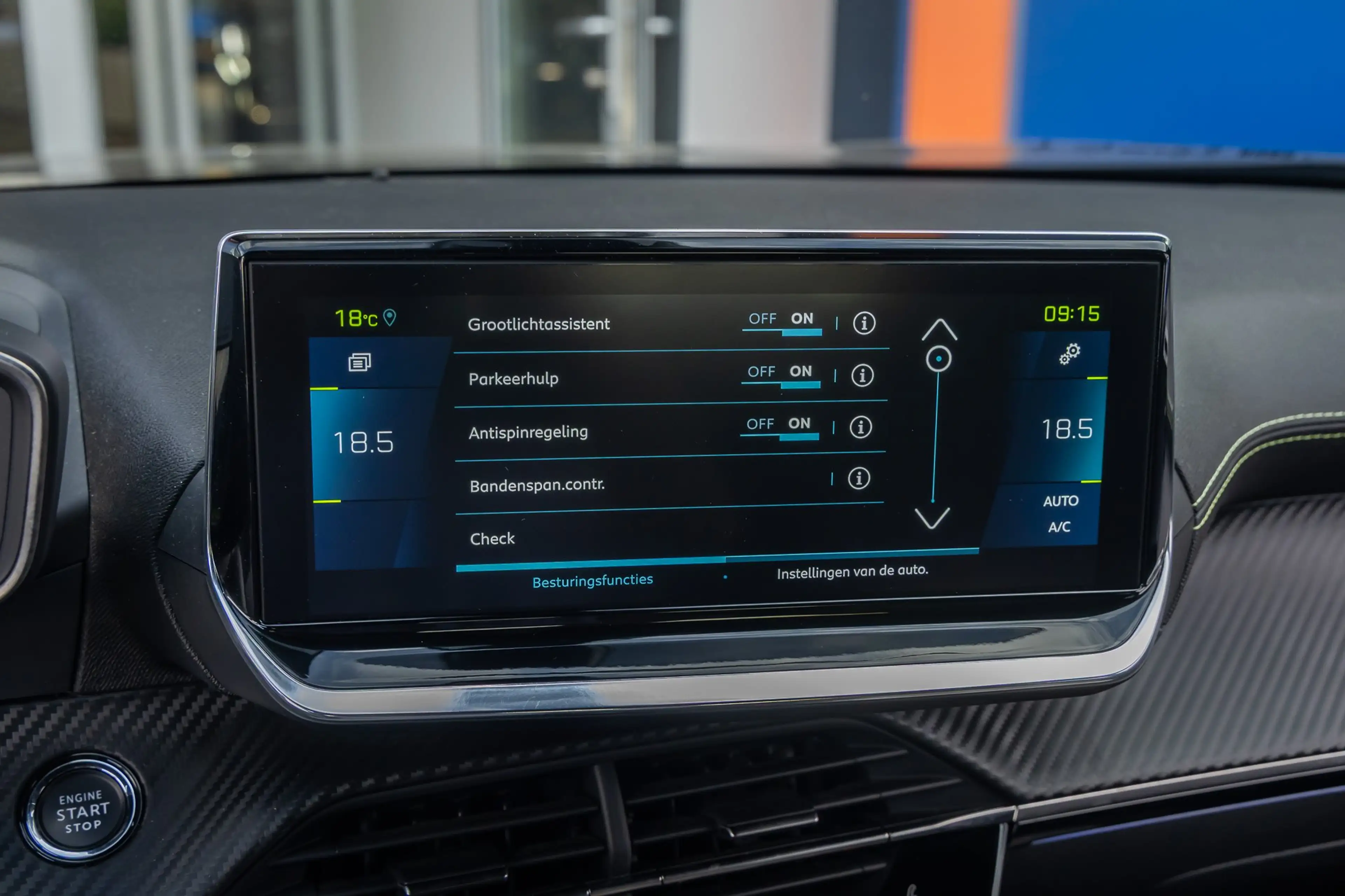 Peugeot e-2008 EV GT Pack 50 kWh | (Elektrisch) panorama-dak | Cr — photo 43