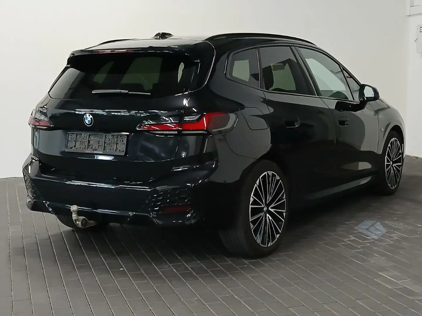 BMW 218 i Active Tourer M Sport AHK/ADAPTLED/HUD/PANO Noir - 2