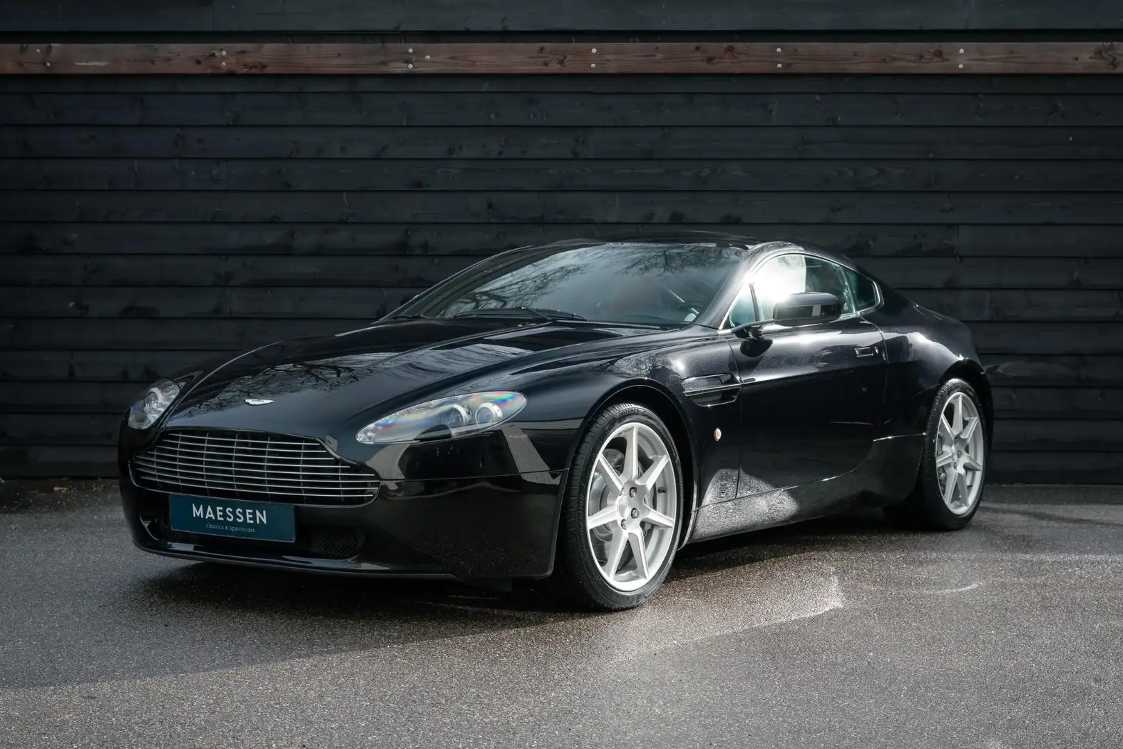 Aston Martin Vantage V8 4.3 V8 Sportshift - Kroymans onderhouden - NL A Schwarz - 1
