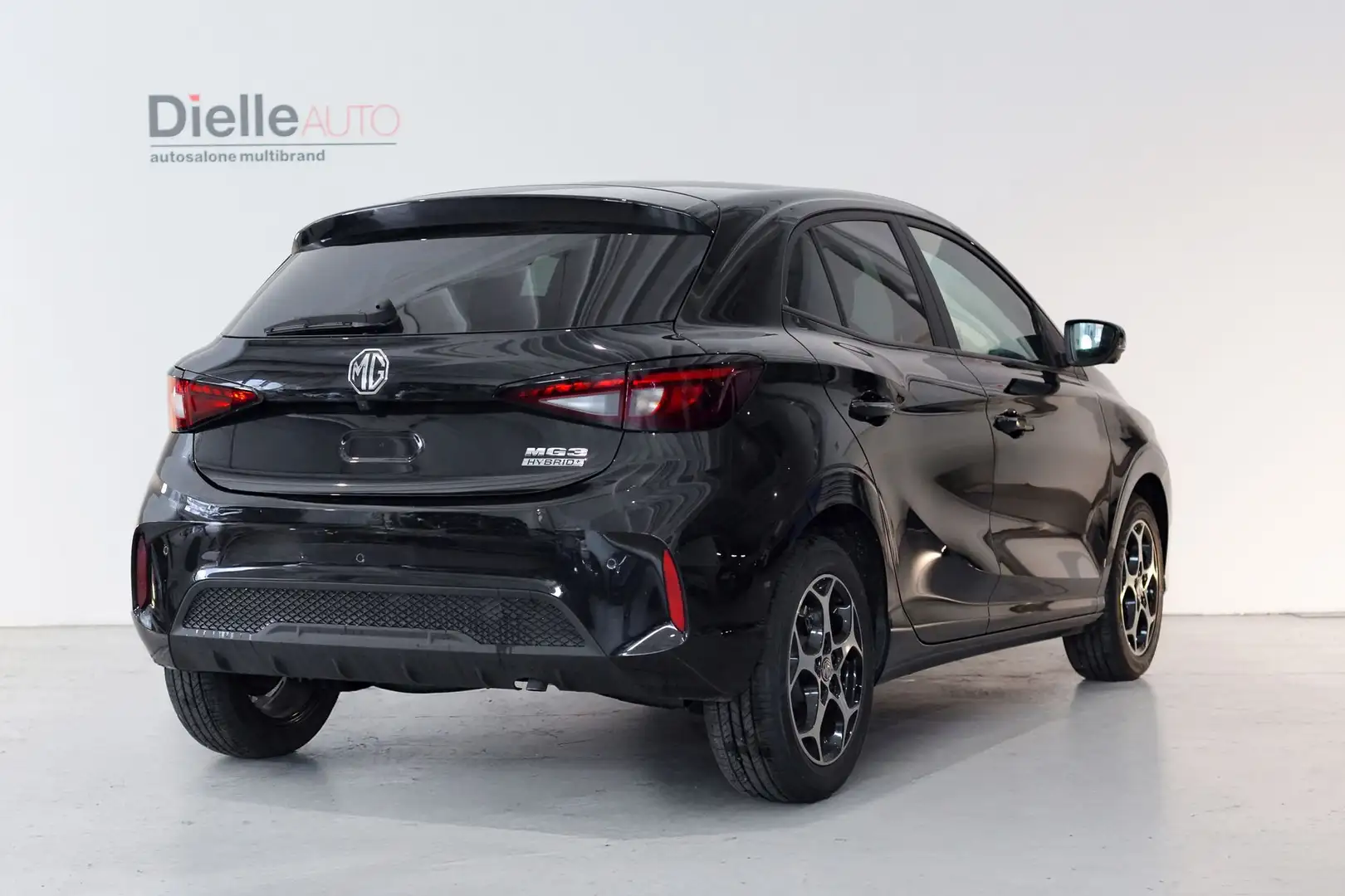 MG MG3 MG3 1.5 Hybrid+ Luxury Zwart - 2