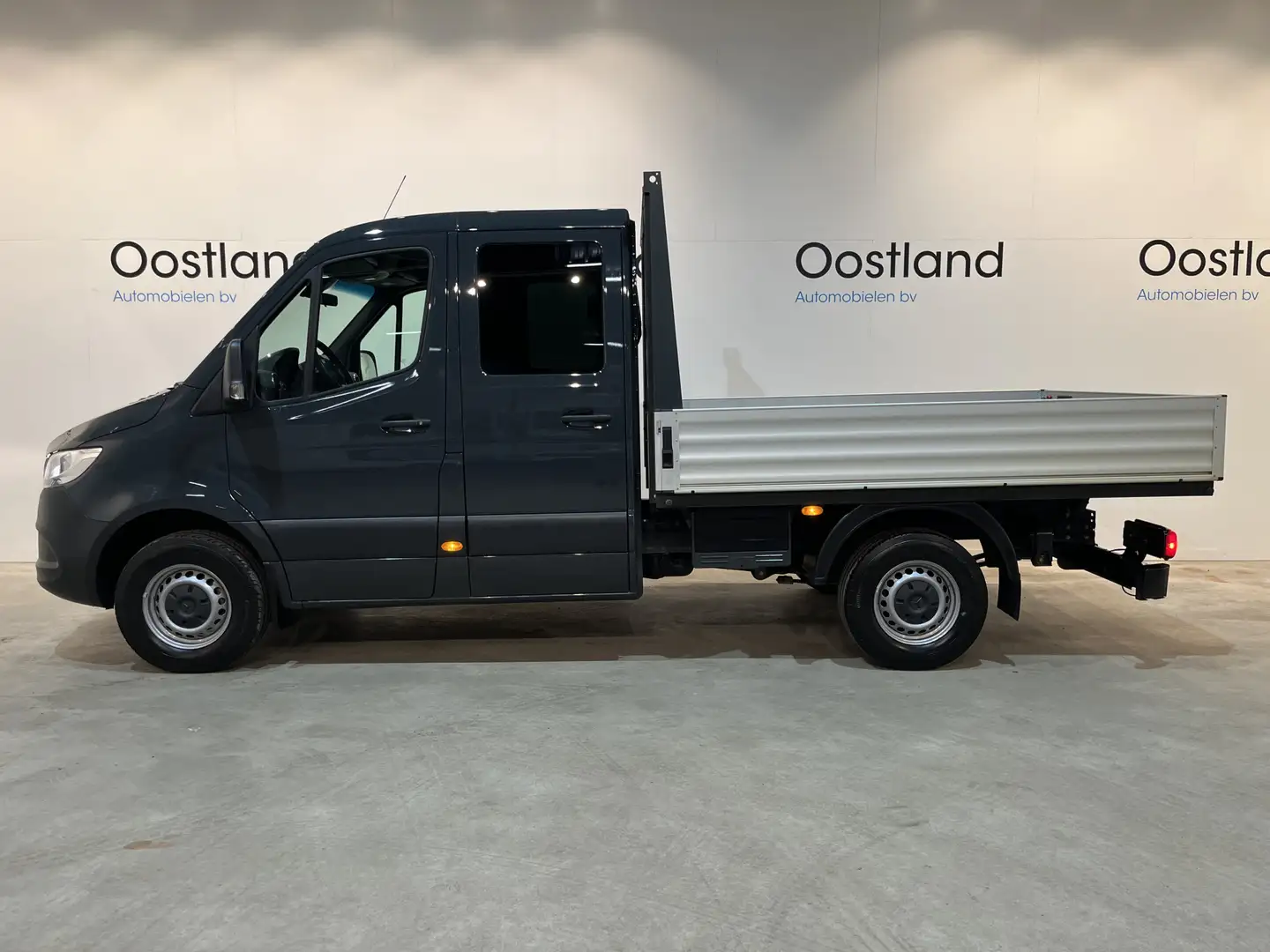 Mercedes-Benz Sprinter 317 CDI L2 RWD DC Dubbel Cabine Automaat Open Laad Grau - 2