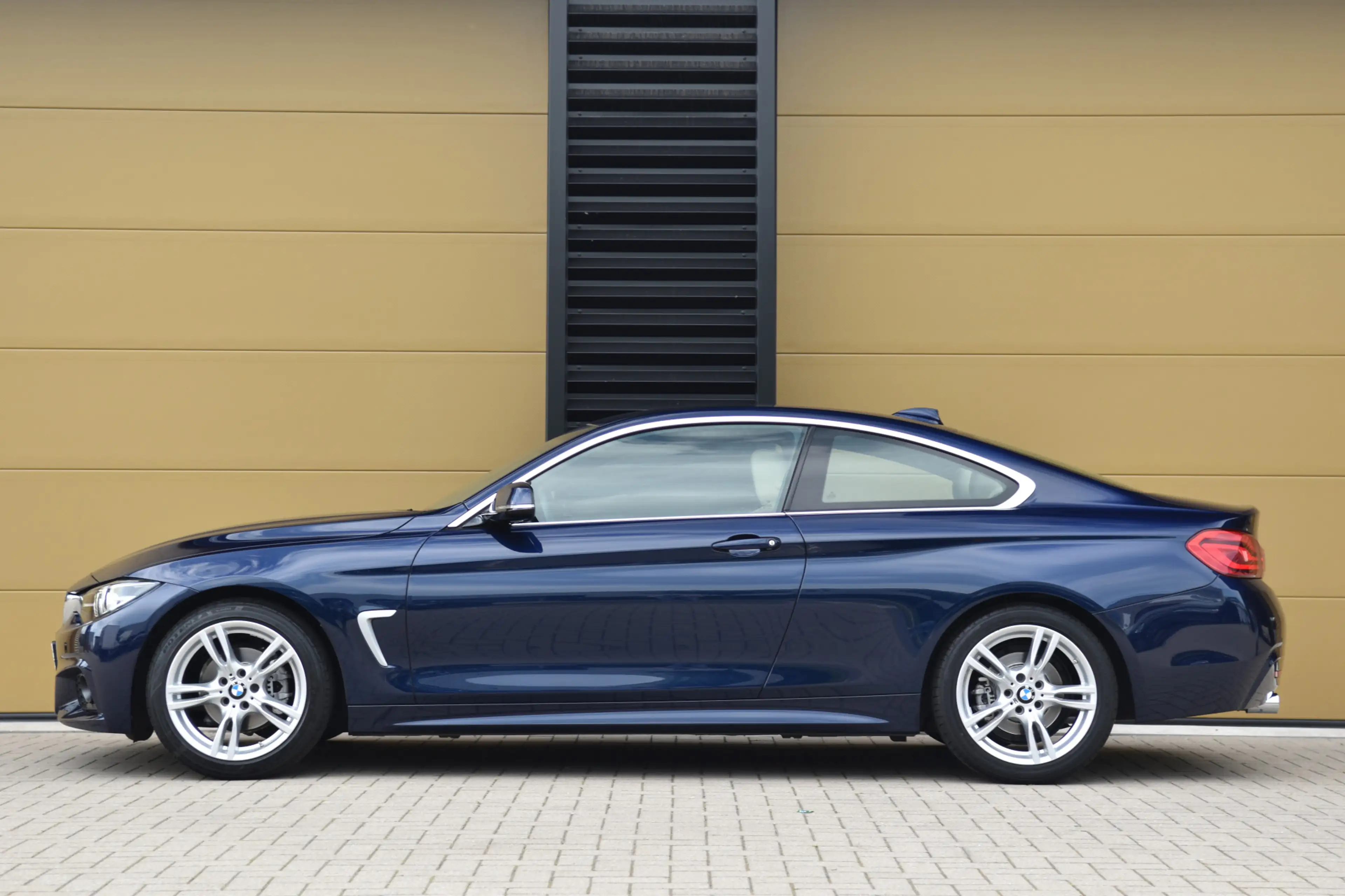 BMW 418 4-serie Coupé 418i High Executive * M-Pakket * Sto — photo 2