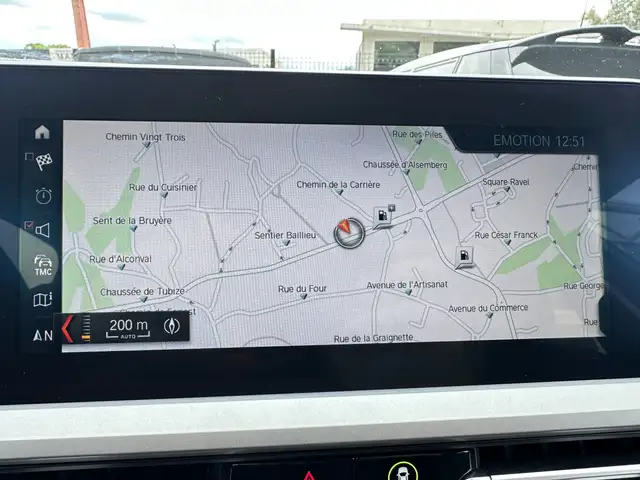 BMW 3 Series view 8