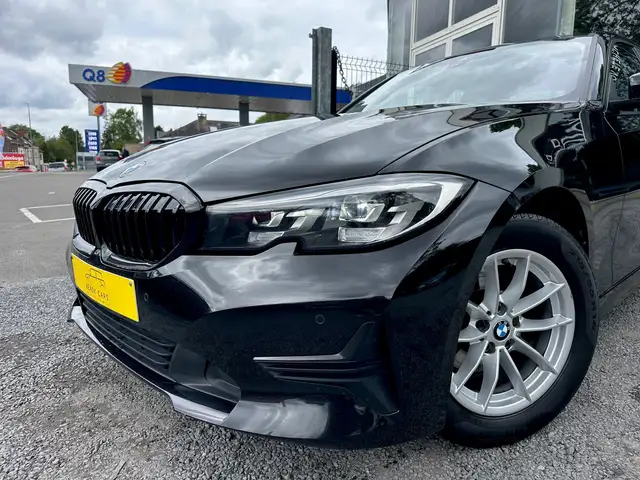 BMW 3 Series view 2
