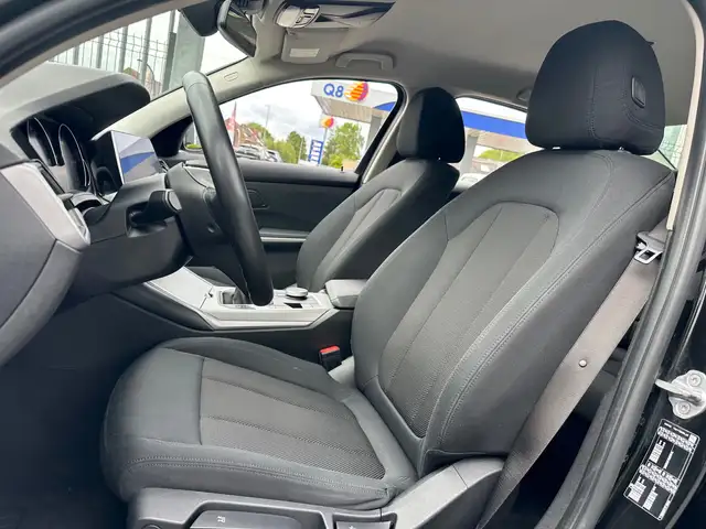 BMW 3 Series view 7