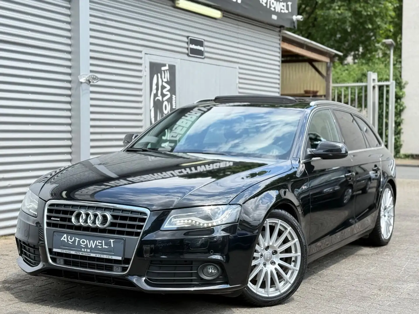 Audi A4 Avant 2.0TFSI S-Line  Quattro *LED*PANO*AHK* Negro - 1