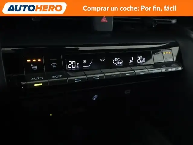 Toyota C-HR view 24