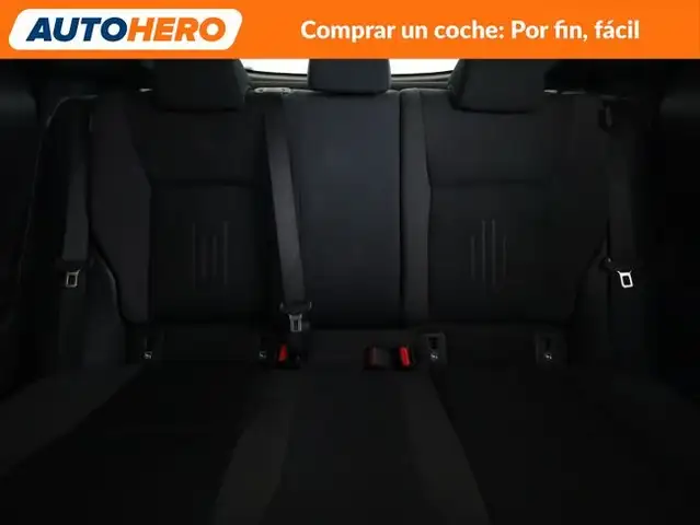 Toyota C-HR view 16