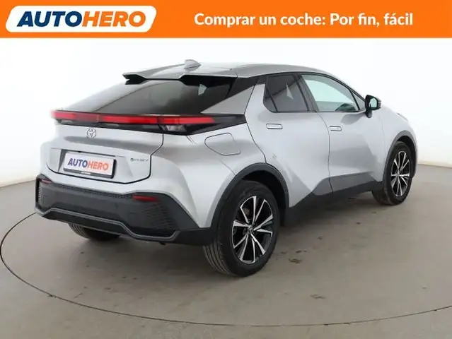 Toyota C-HR view 6